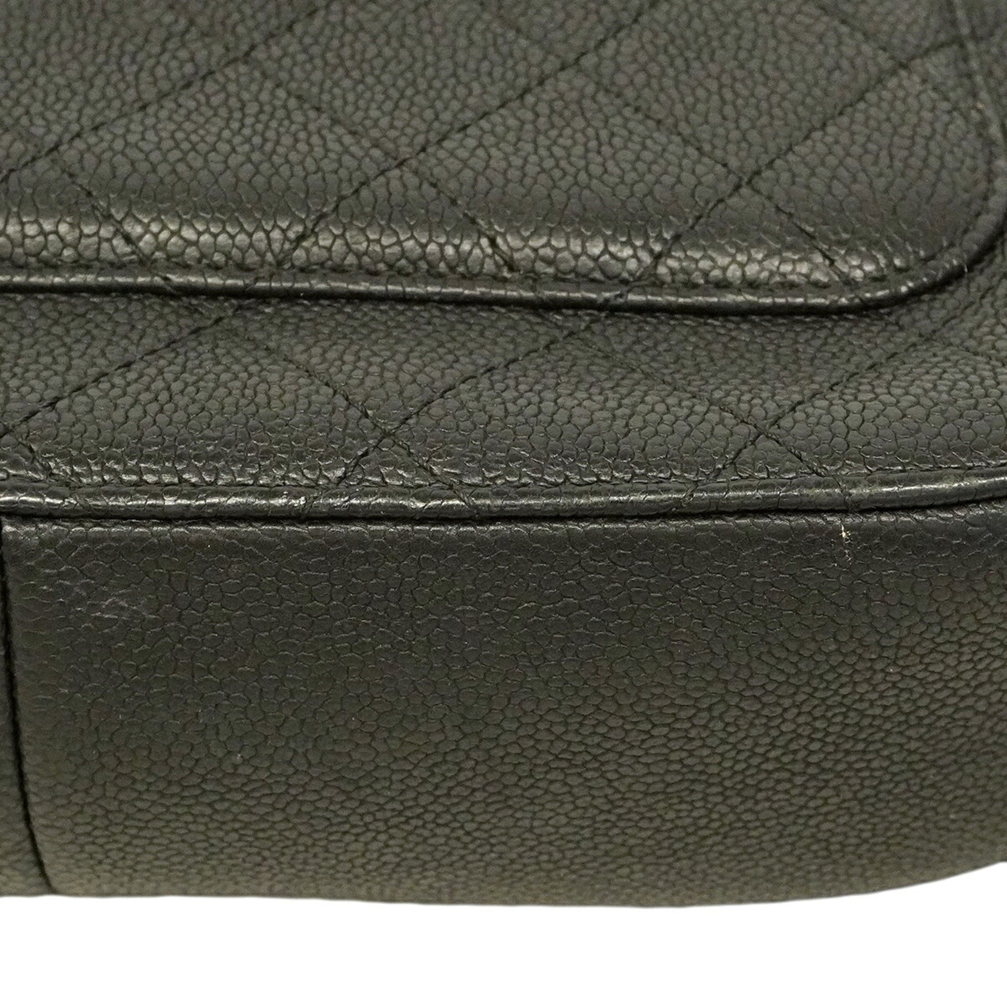 Chanel Black Grained Calfskin Handbag (Pre-Owned)