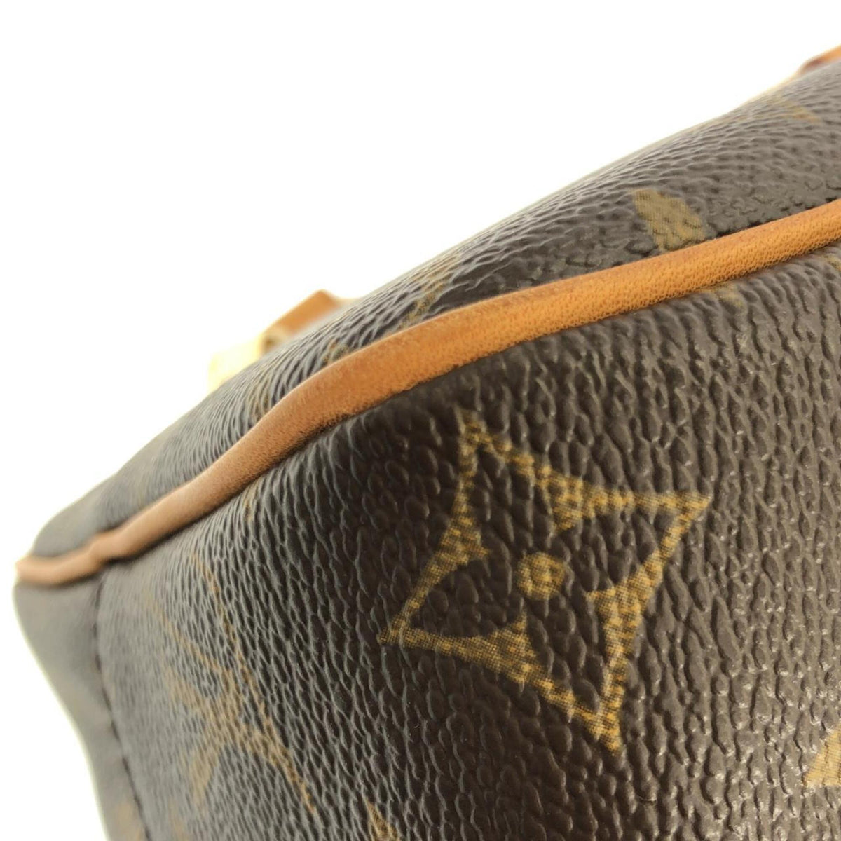 Louis Vuitton Marron Coated Canvas Shoulder Bag (Pre-Owned)