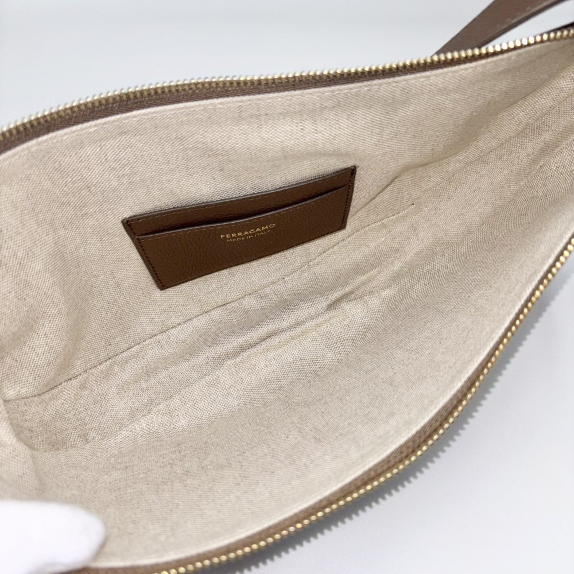 Salvatore Ferragamo Brown Leather Handbag Shoulder Bag (Pre-Owned)