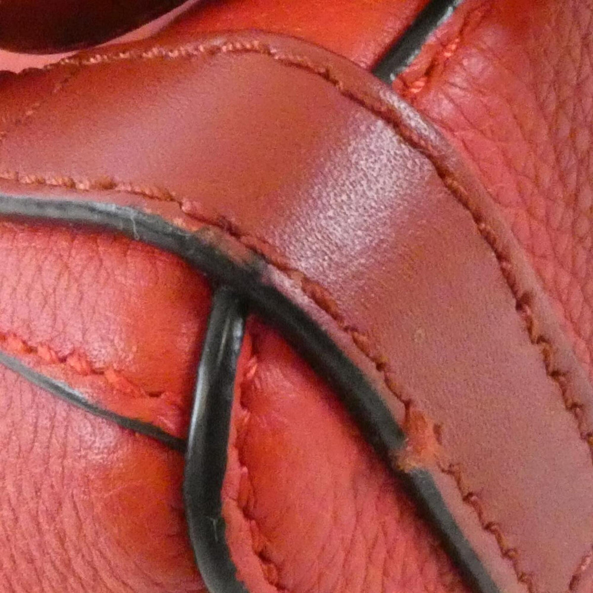 Loewe Red Color Leather Backpack (Pre-Owned)
