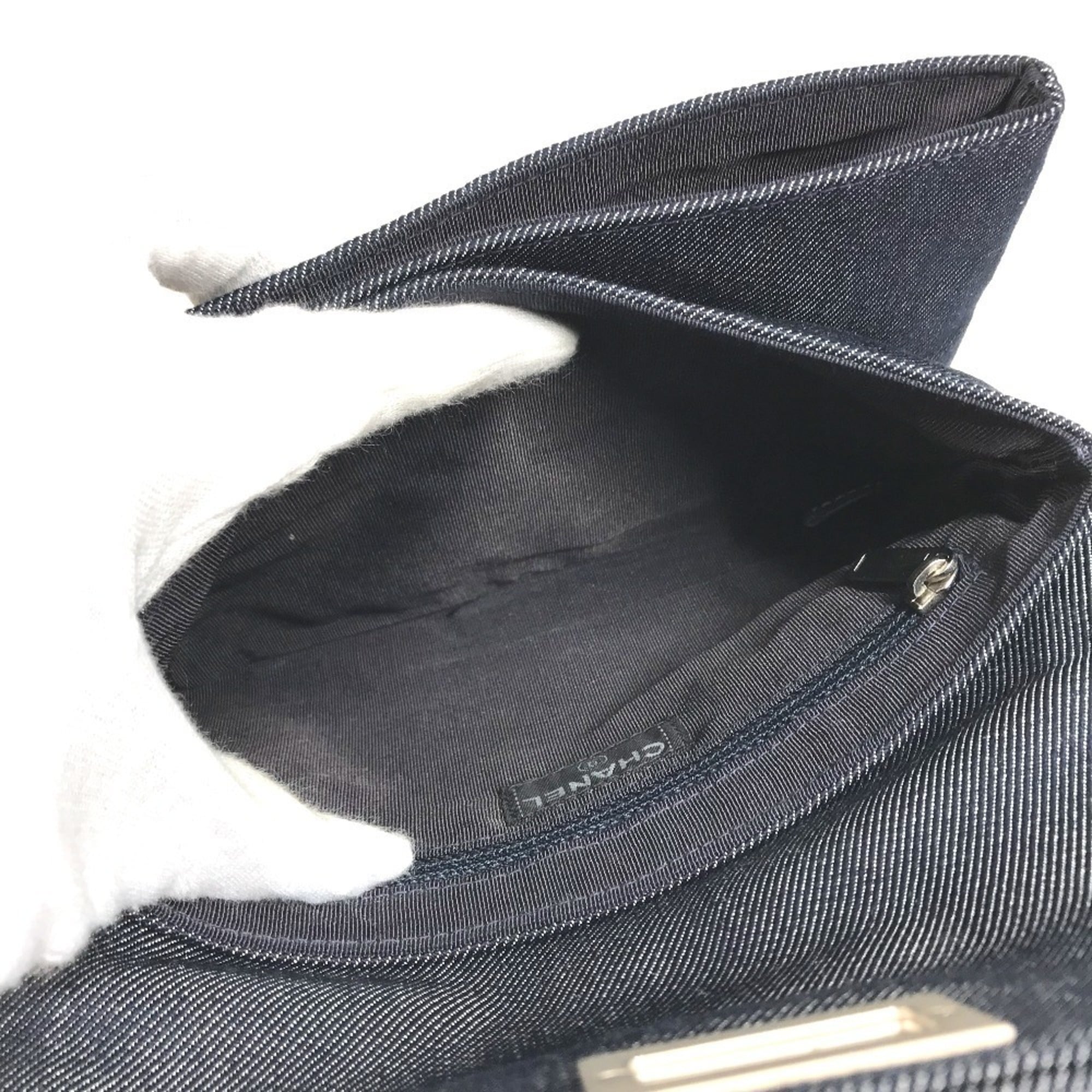 Chanel 2.55 Blue Denim Clutch Bag (Pre-Owned)