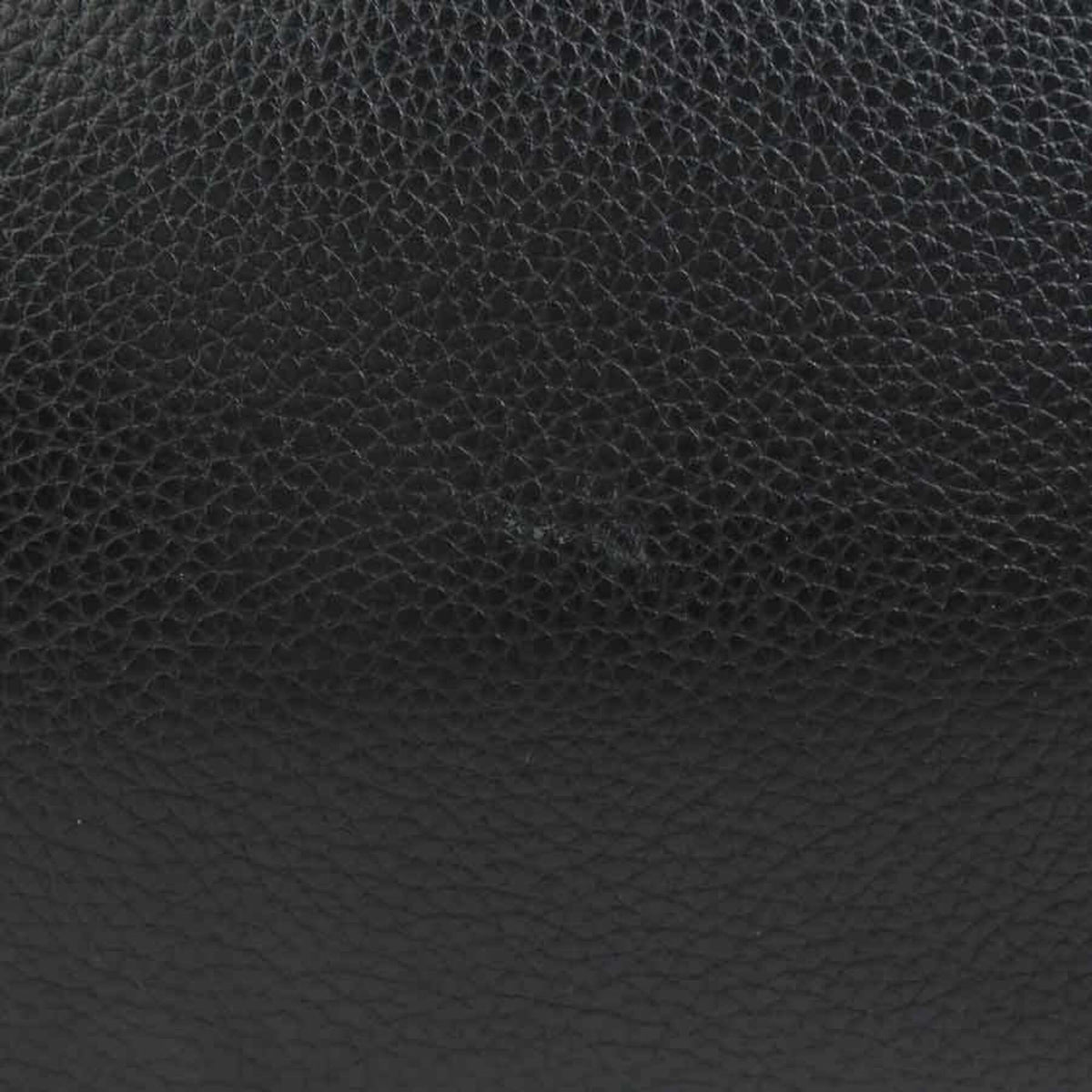 Longchamp Black Leather Shoulder Bag (Pre-Owned)