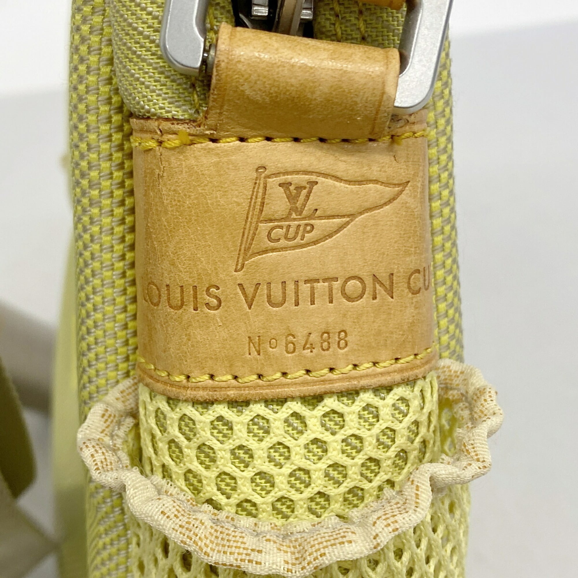 Louis Vuitton Yellow Shoulder Bag (Pre-Owned)
