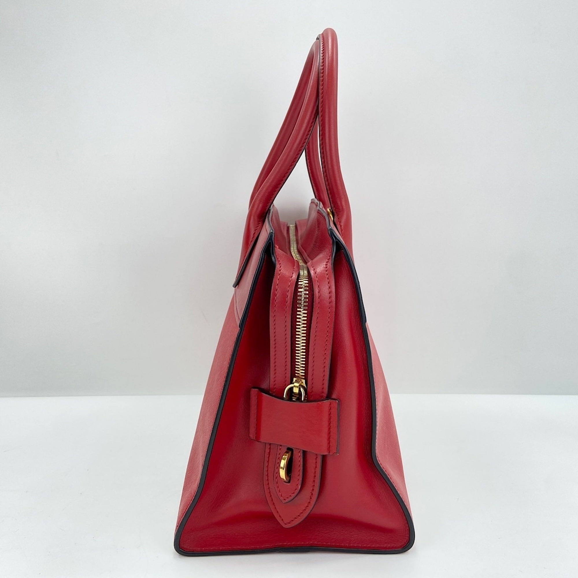 Prada Red Color Leather Handbag (Pre-Owned)