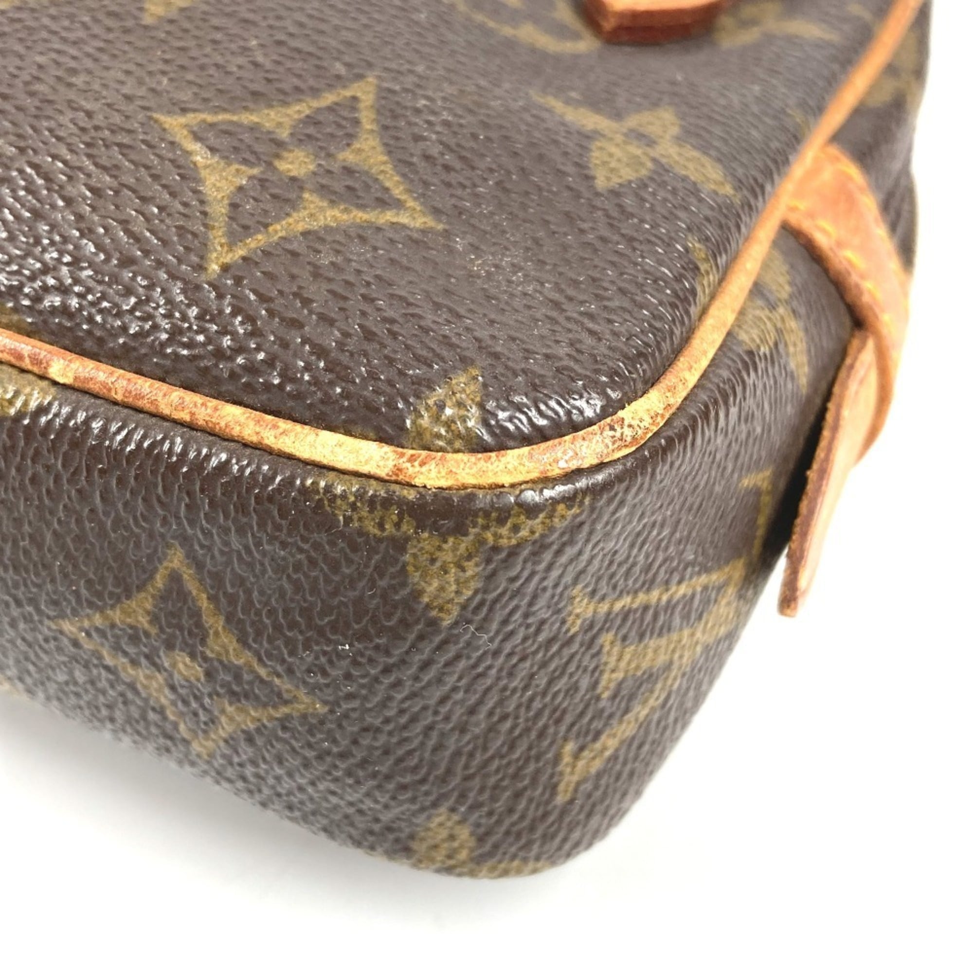 Louis Vuitton Brown Monogram Monogram Pochette Shoulder Bag (Pre-Owned)