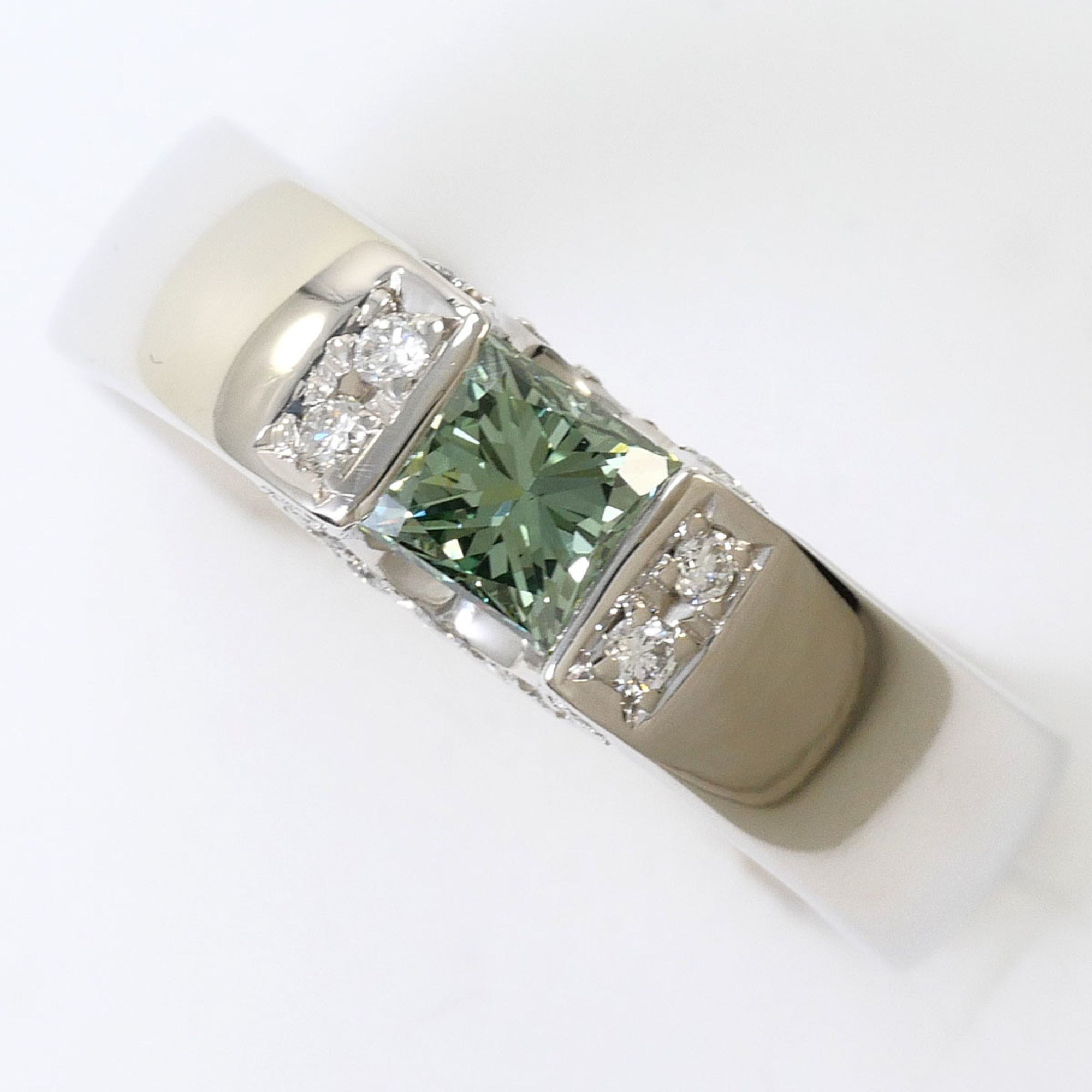 Unbranded Green Platinum Platinum 900 Band Ring (Pre-Owned)