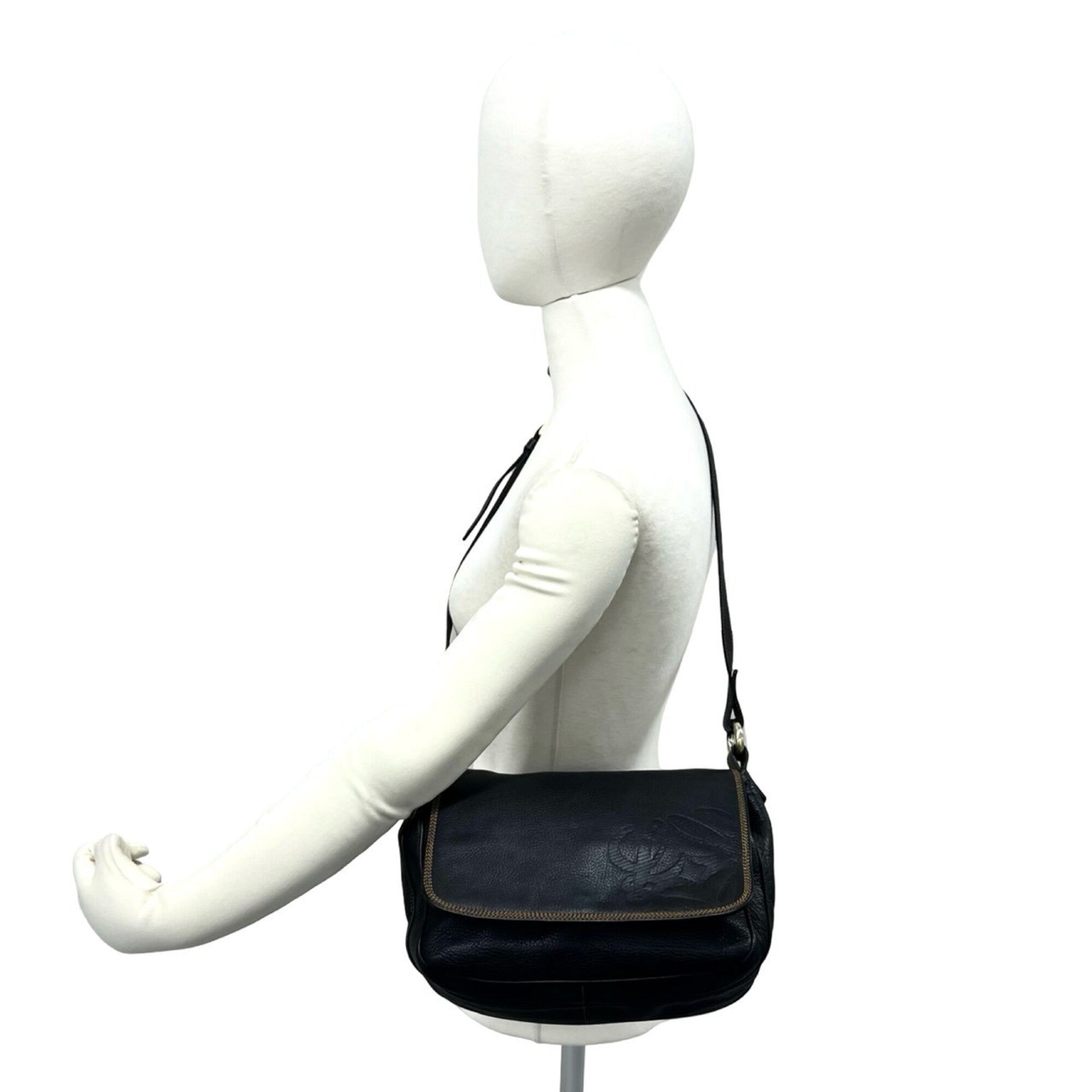 Loewe Brown Leather Pochette Shoulder Bag (Pre-Owned)
