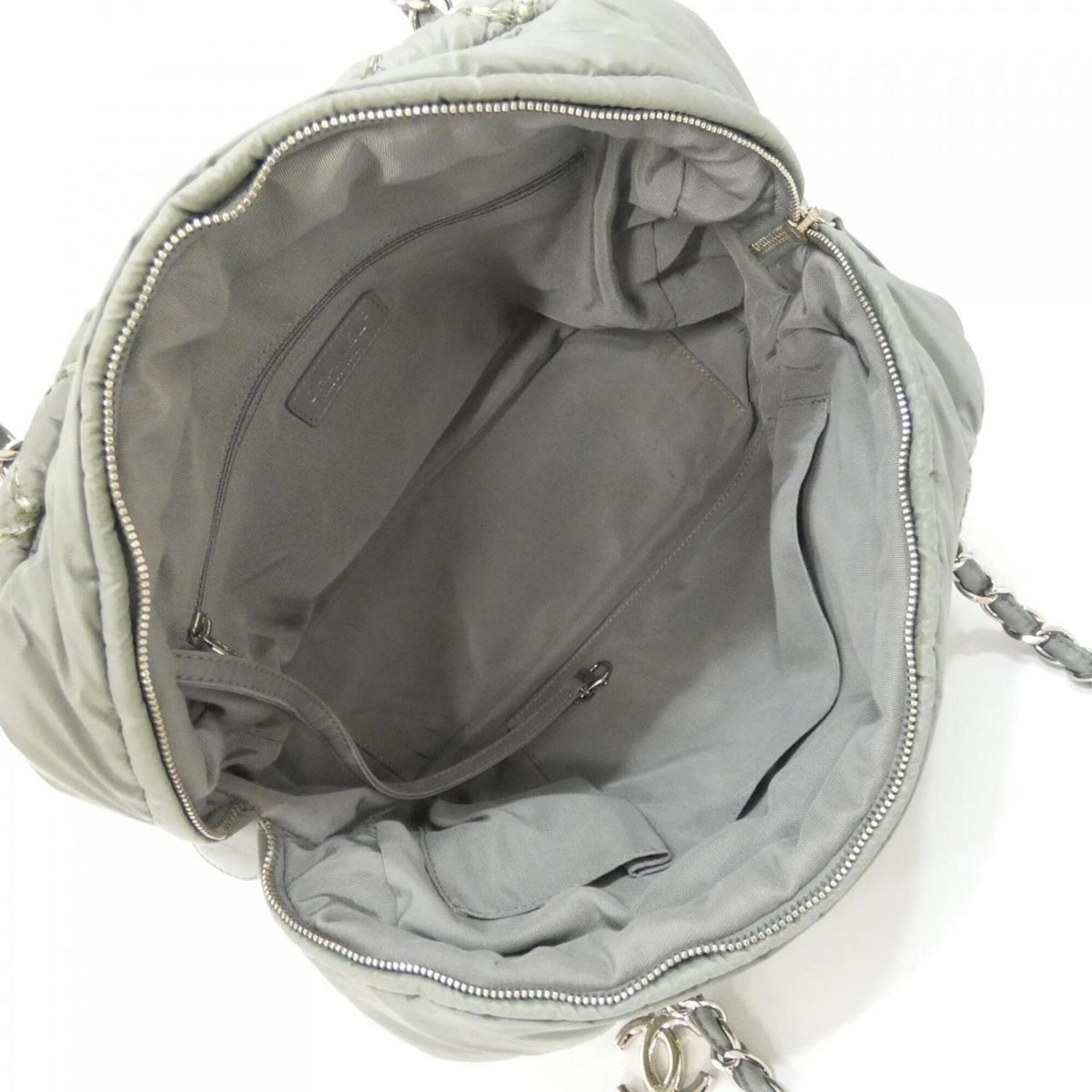 Chanel Gray Nylon Shoulder Bag (Pre-Owned)