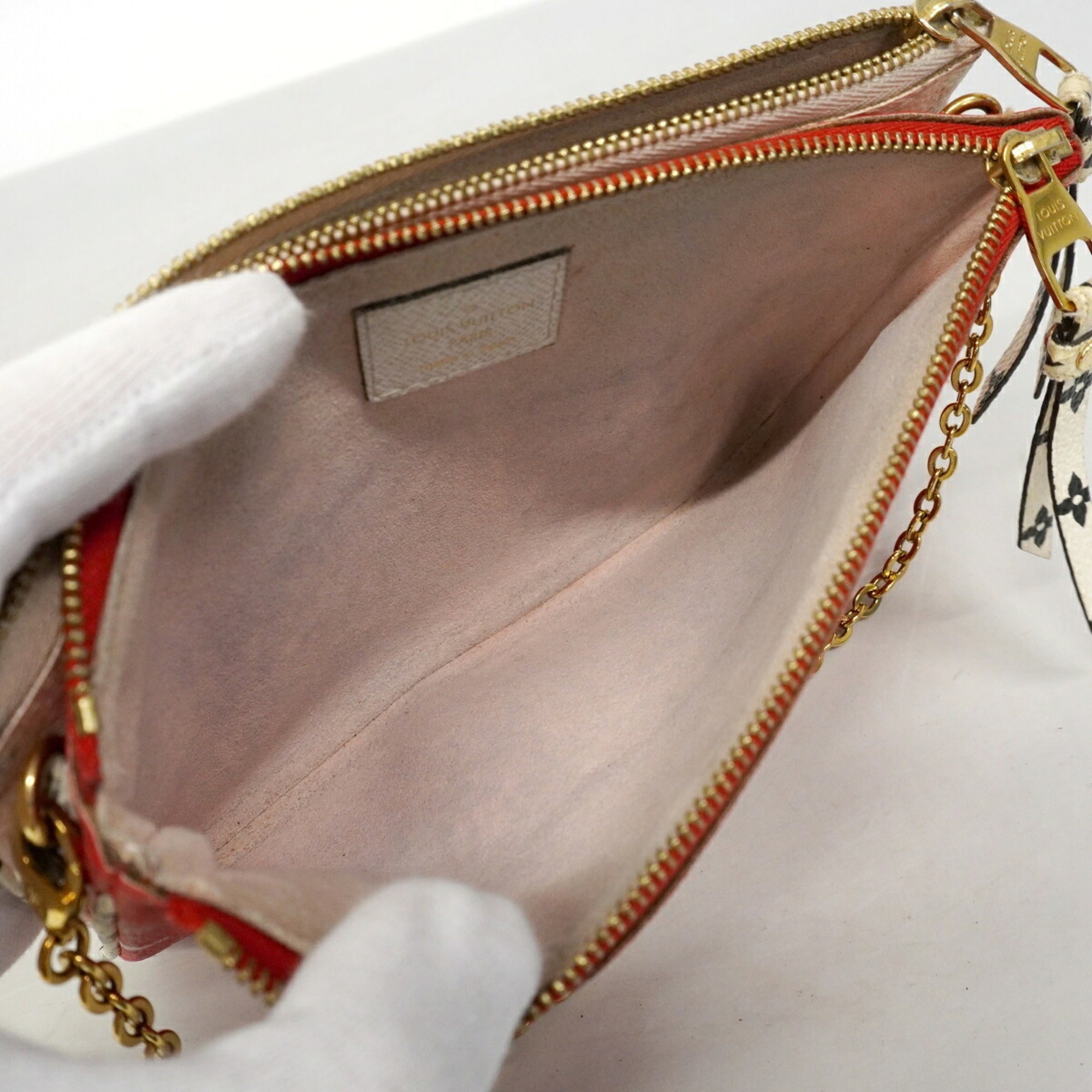 Louis Vuitton Pink Red Color Shoulder Bag (Pre-Owned)