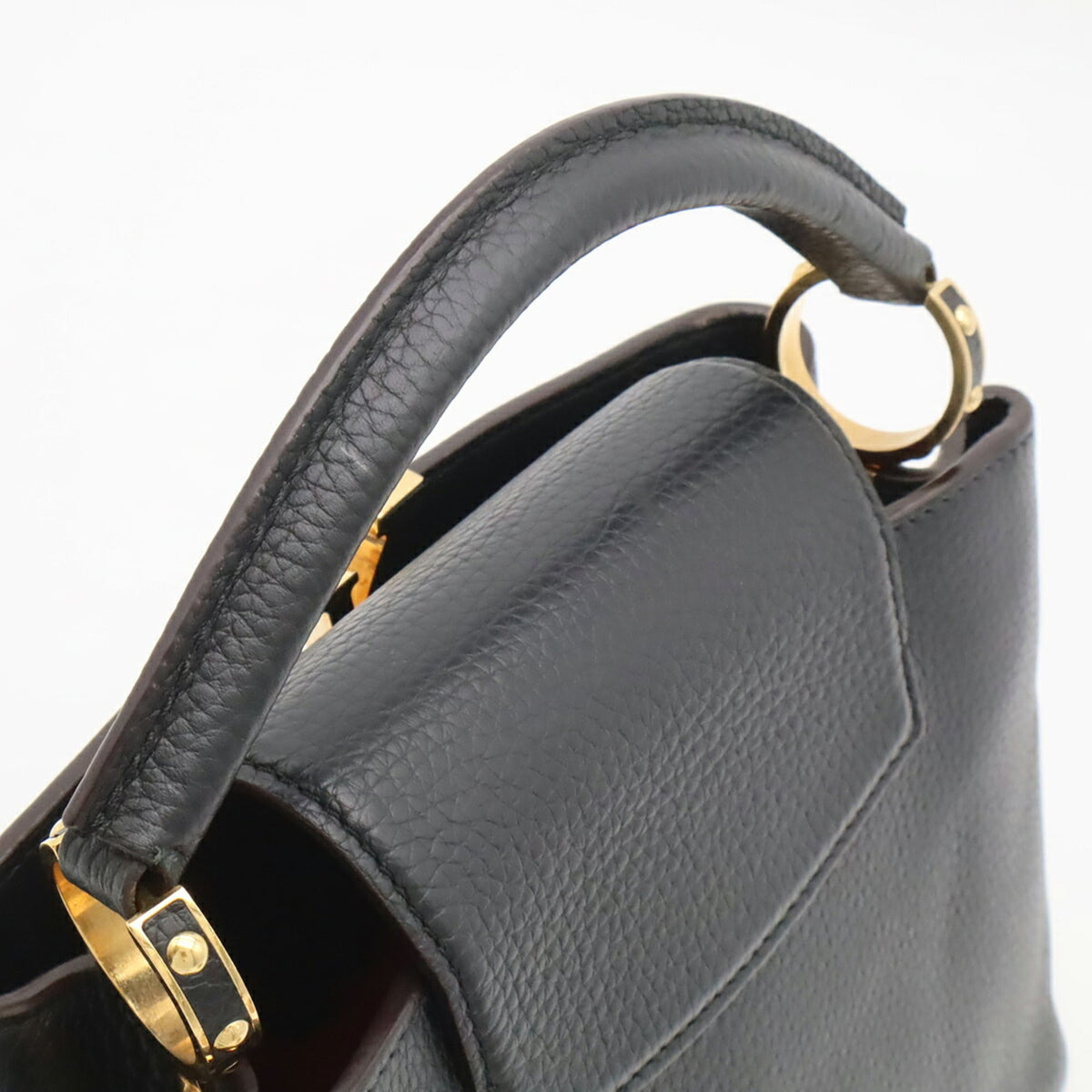 Louis Vuitton Noir Leather Handbag Shoulder Bag (Pre-Owned)