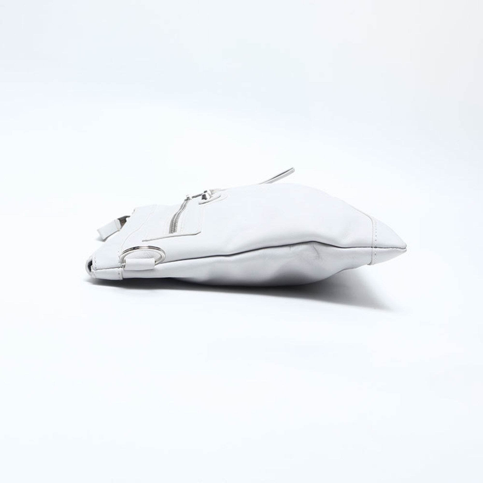 Balenciaga White Leather Clutch Bag (Pre-Owned)