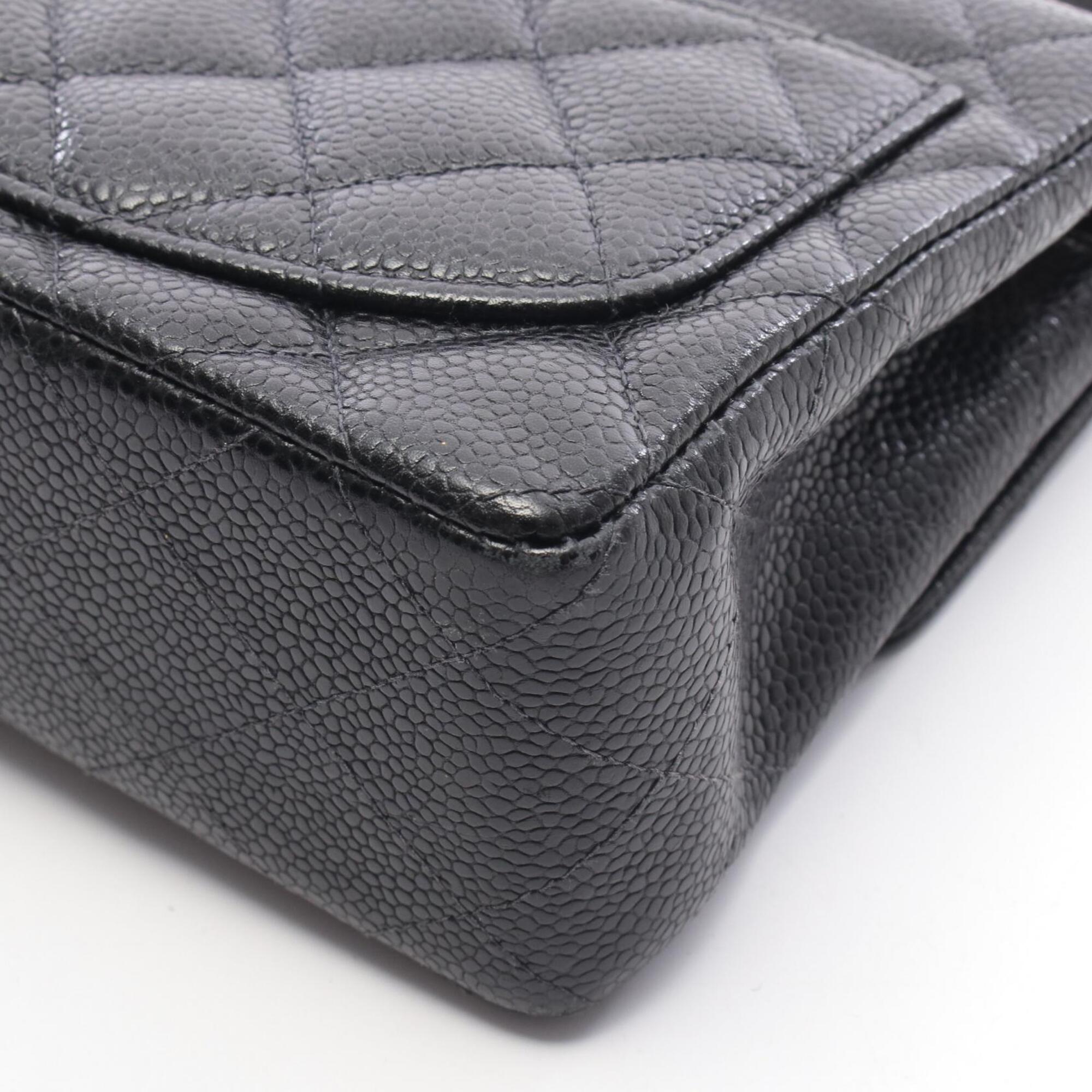 Chanel Black Grained Calfskin Handbag Shoulder Bag (Pre-Owned)