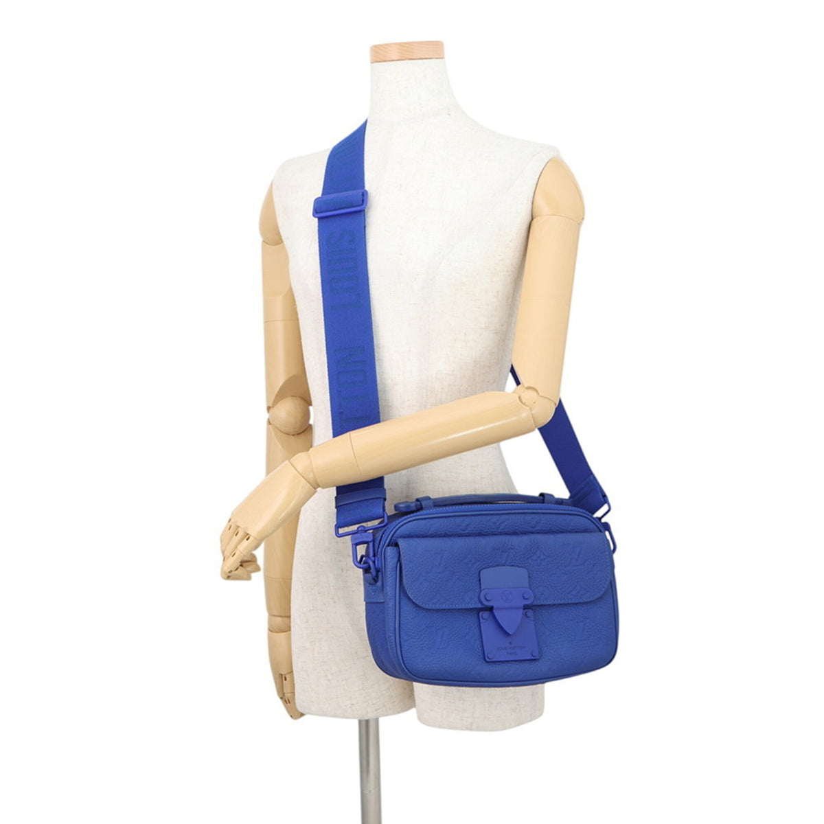 Louis Vuitton Blue Monogram Monogram Handbag Shoulder Bag (Pre-Owned)