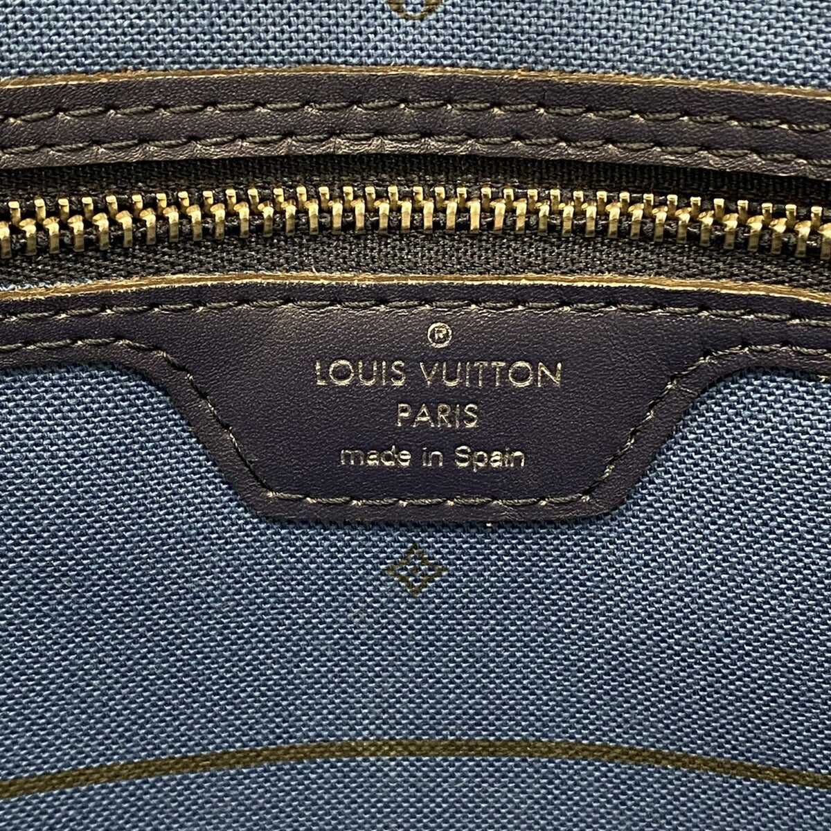 Louis Vuitton Blue Tote Bag (Pre-Owned)