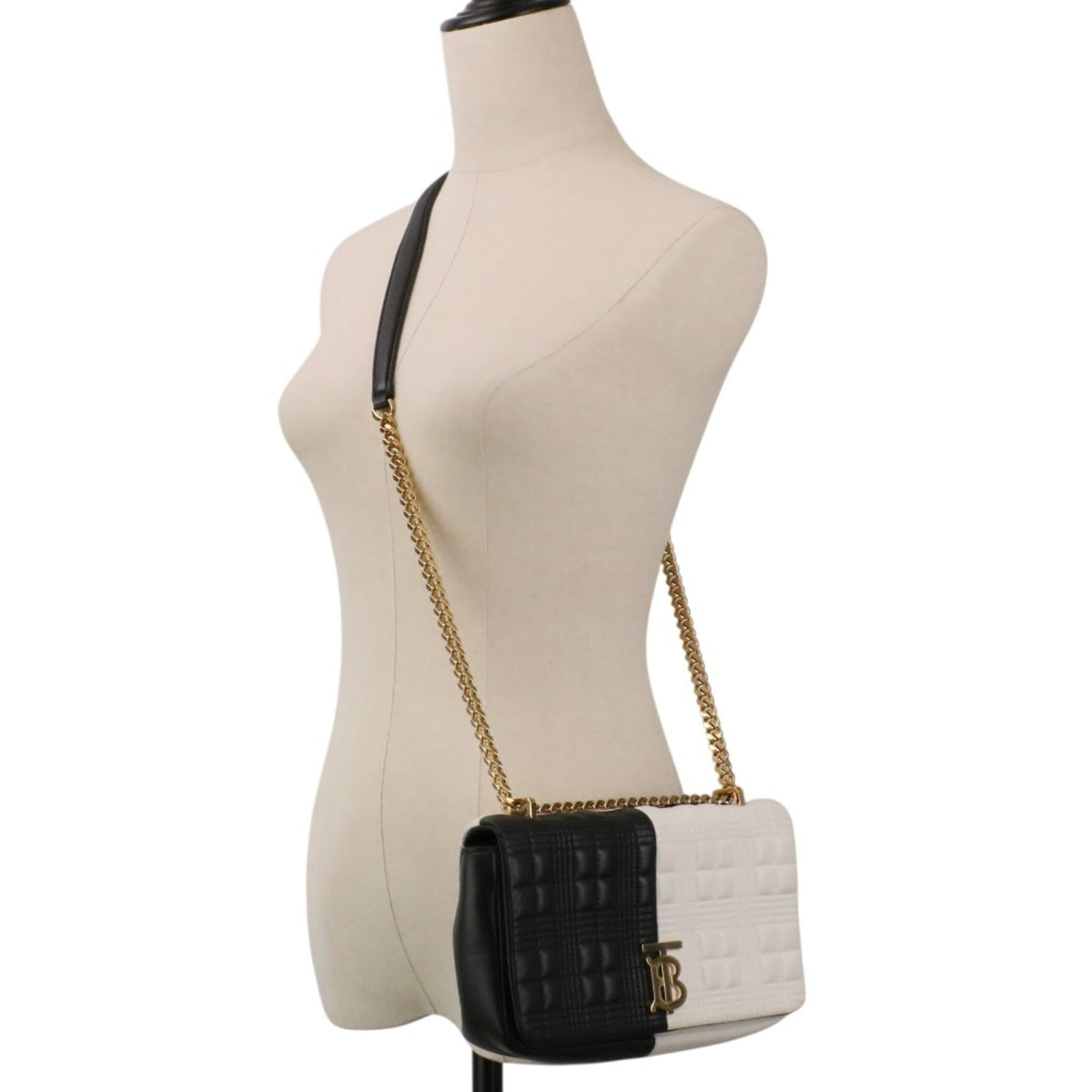 Burberry Black White Quilting Shoulder Bag (Pre-Owned)
