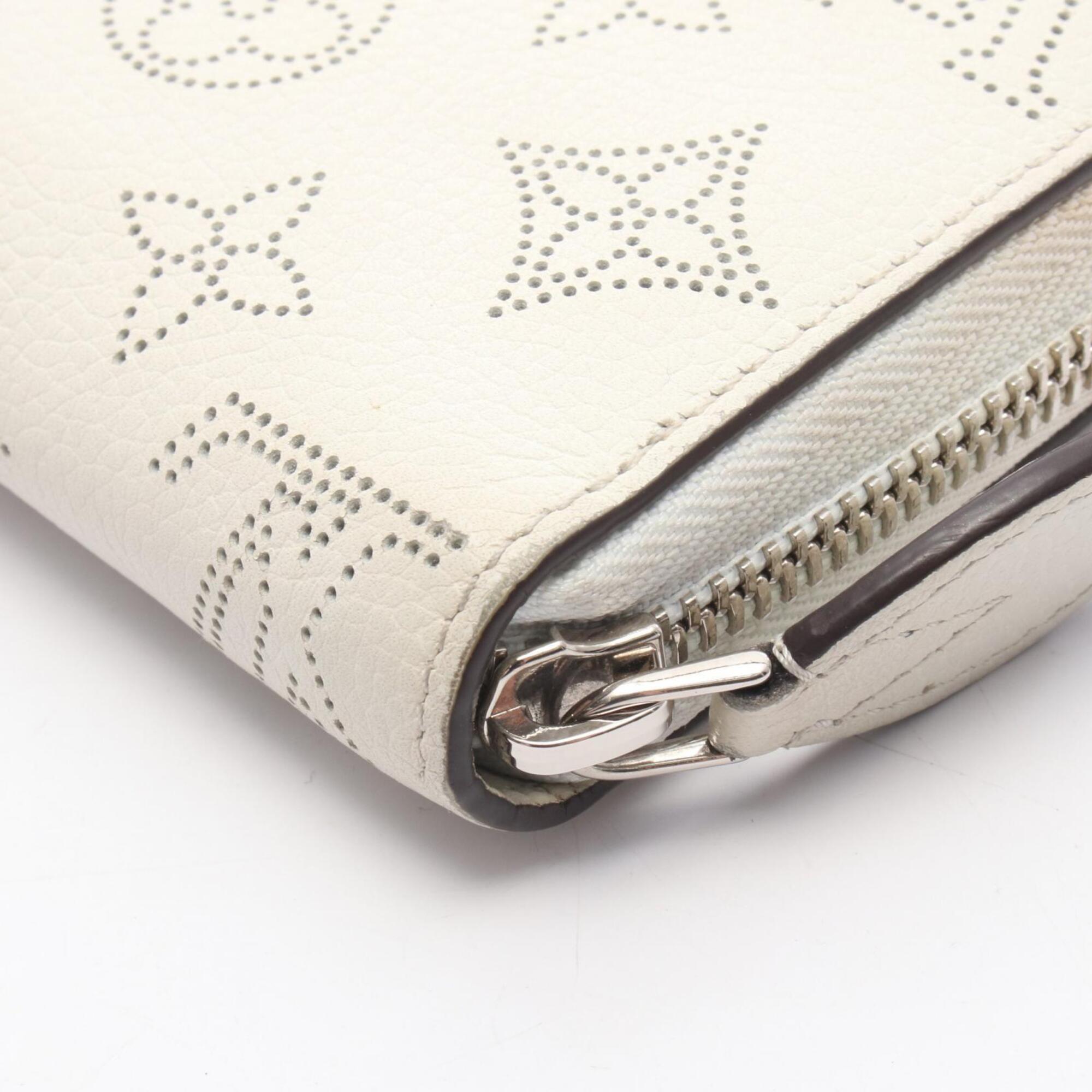 Louis Vuitton Blanc White Mahina Leather Leather Long Wallet (Bi-Fold) (Pre-Owned)