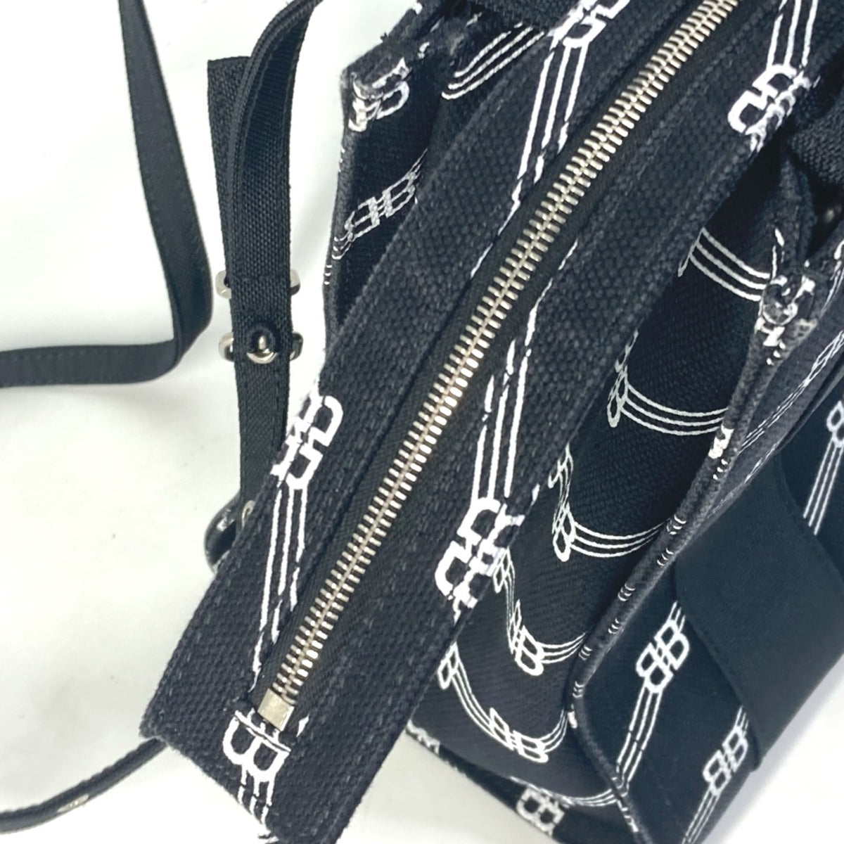 Balenciaga Black Cloth Handbag (Pre-Owned)