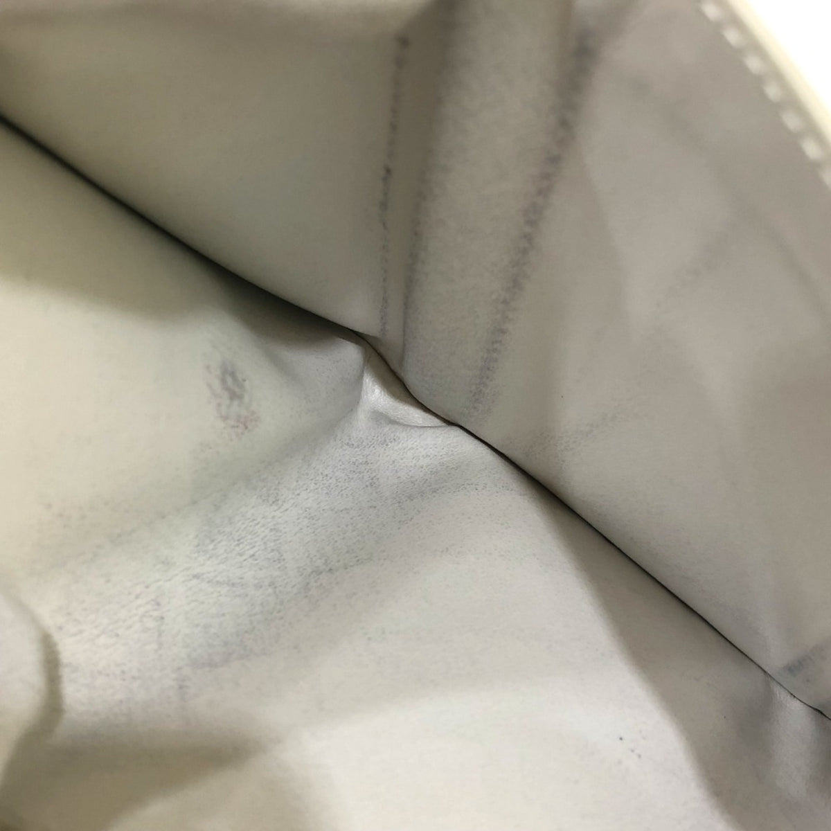 Bottega Veneta White Leather Wallet (Tri-Fold) (Pre-Owned)