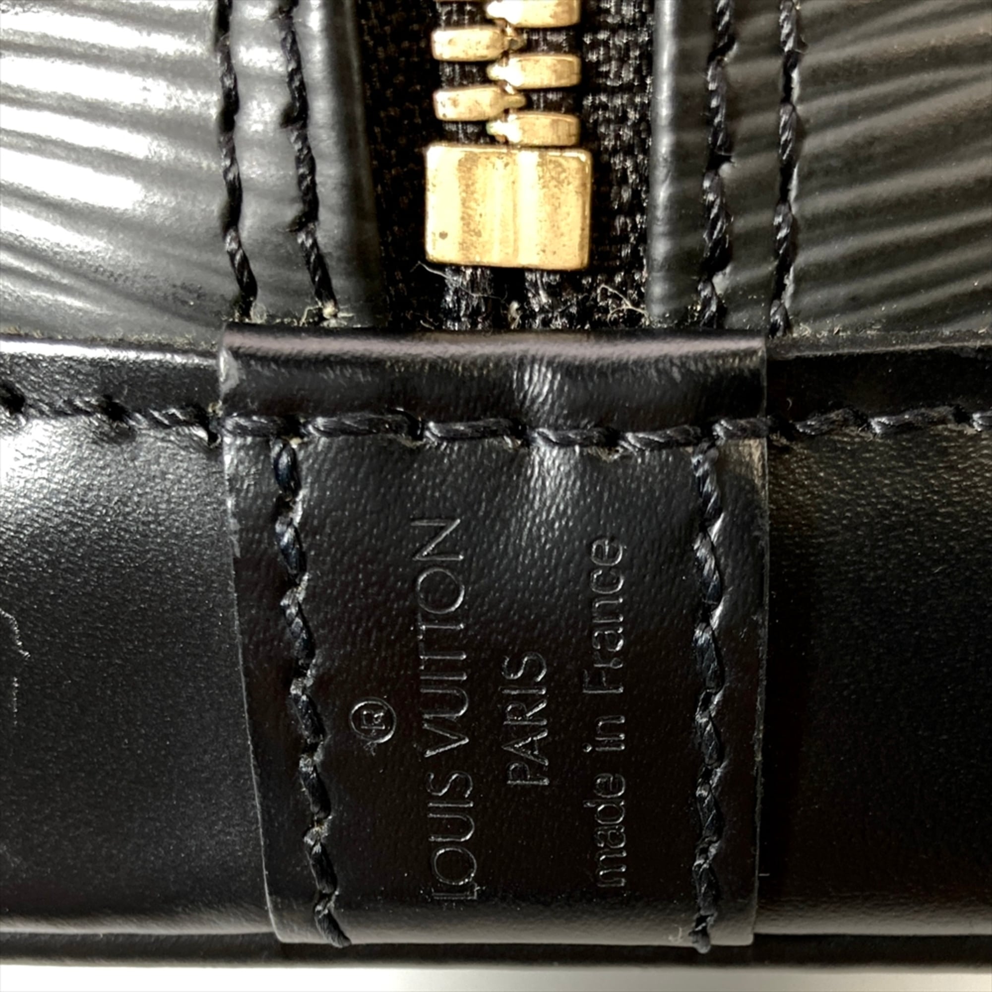 Louis Vuitton Black Noir Epi Leather Handbag (Pre-Owned)