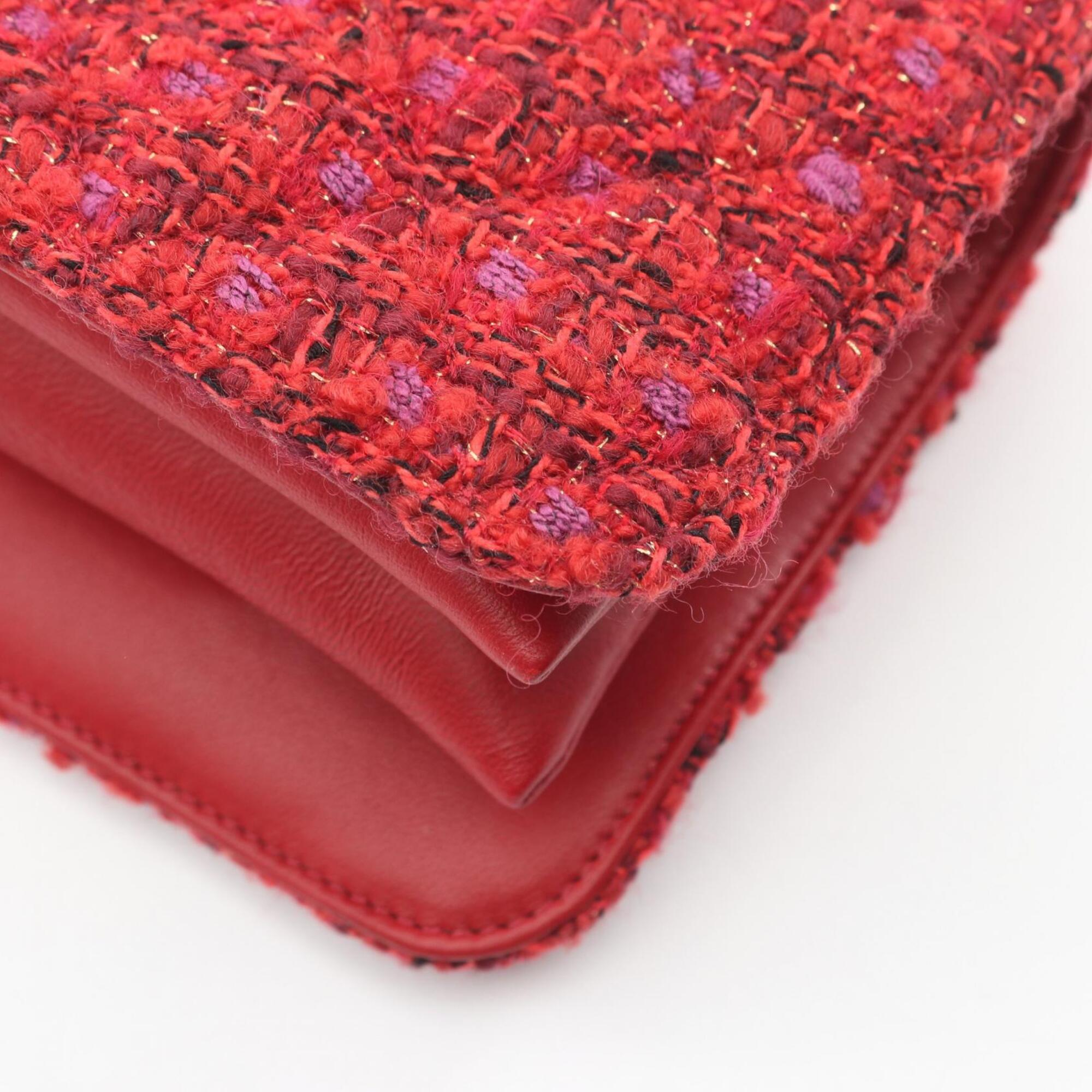 Chanel Red Color Fabric Handbag Shoulder Bag (Pre-Owned)