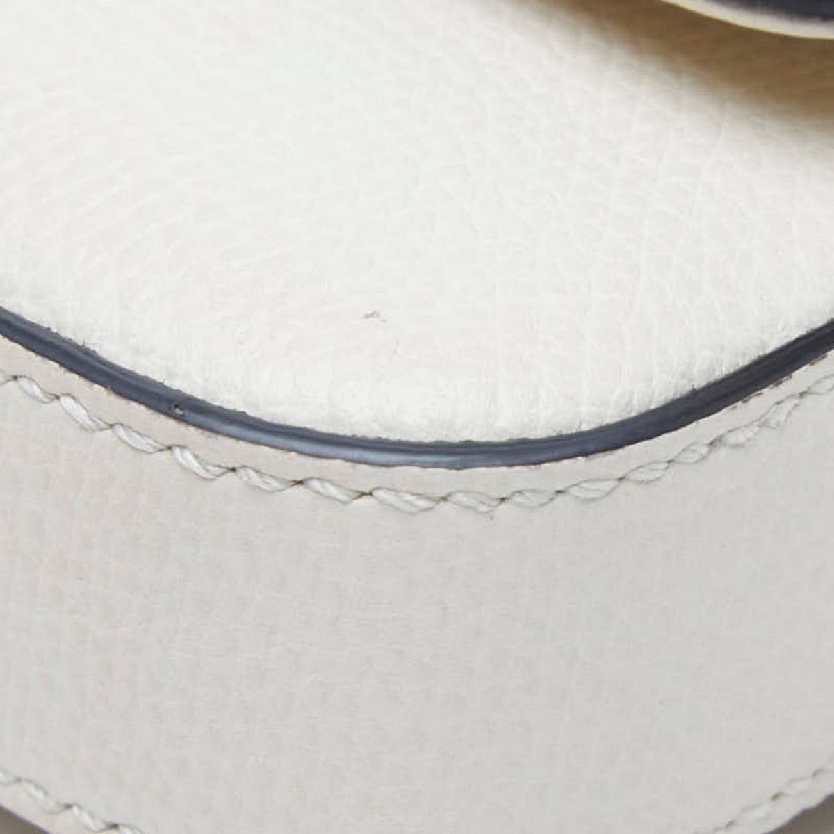 Valentino White Leather Pochette Shoulder Bag (Pre-Owned)