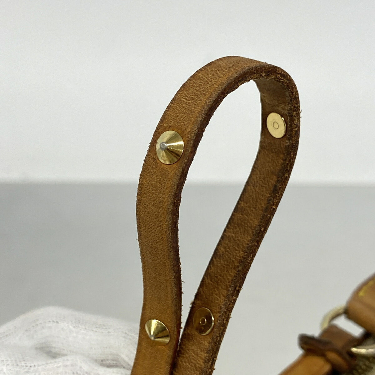 Louis Vuitton Blanc Pouch (Pre-Owned)