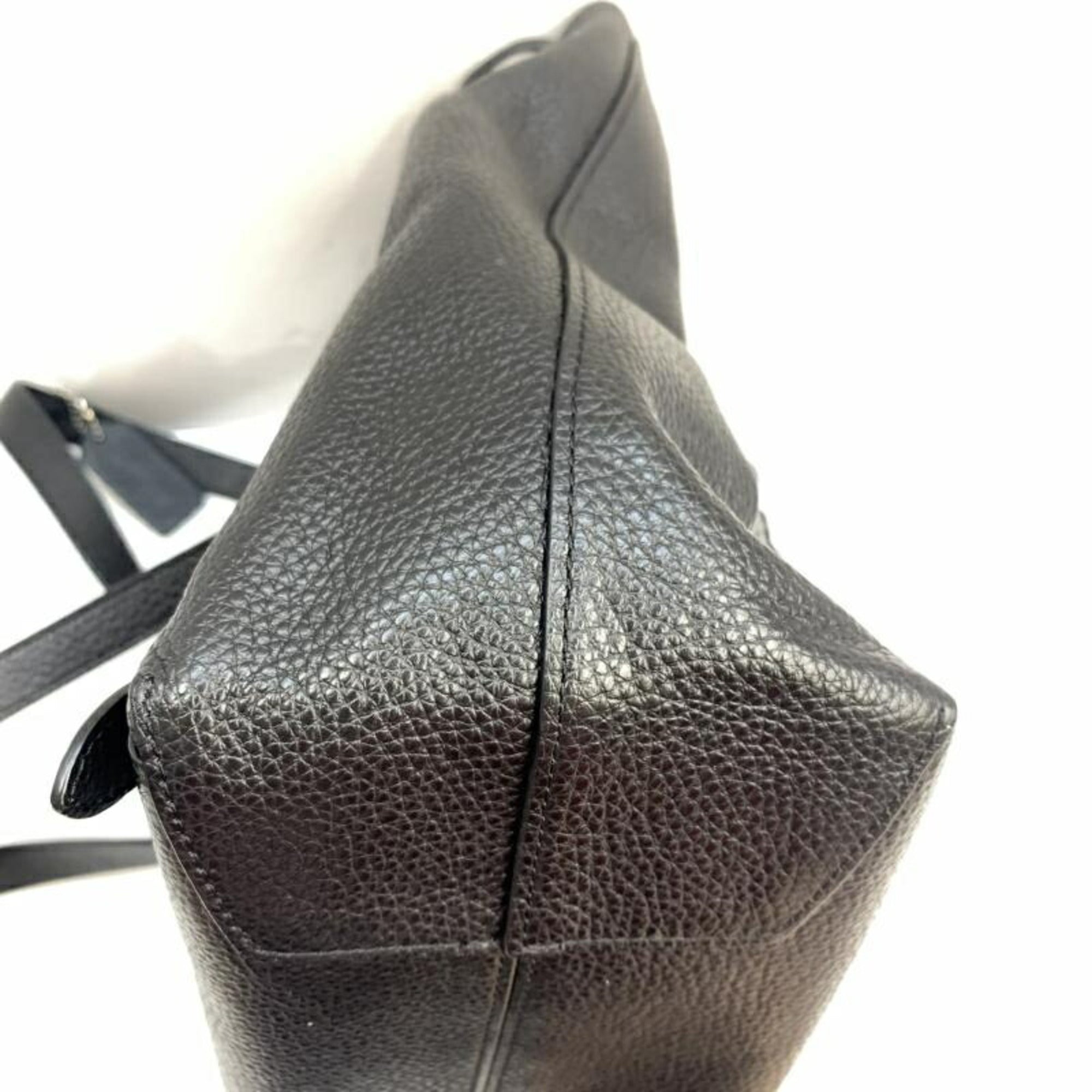 Coach Shoulder Bag (Pre-Owned)