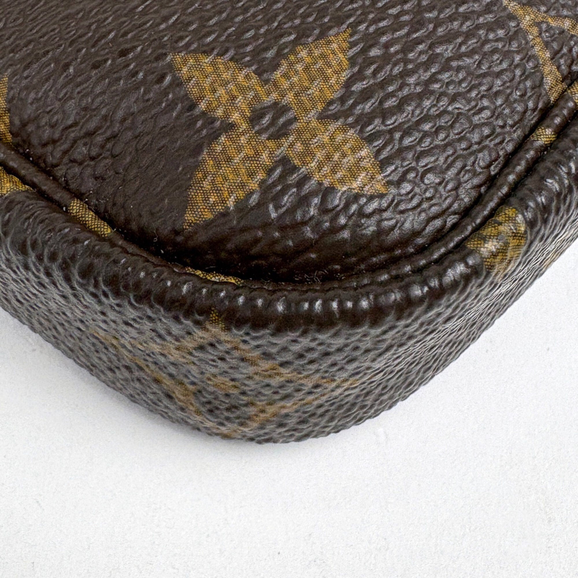 Louis Vuitton Monogram Brown Monogram Pochette (Pre-Owned)