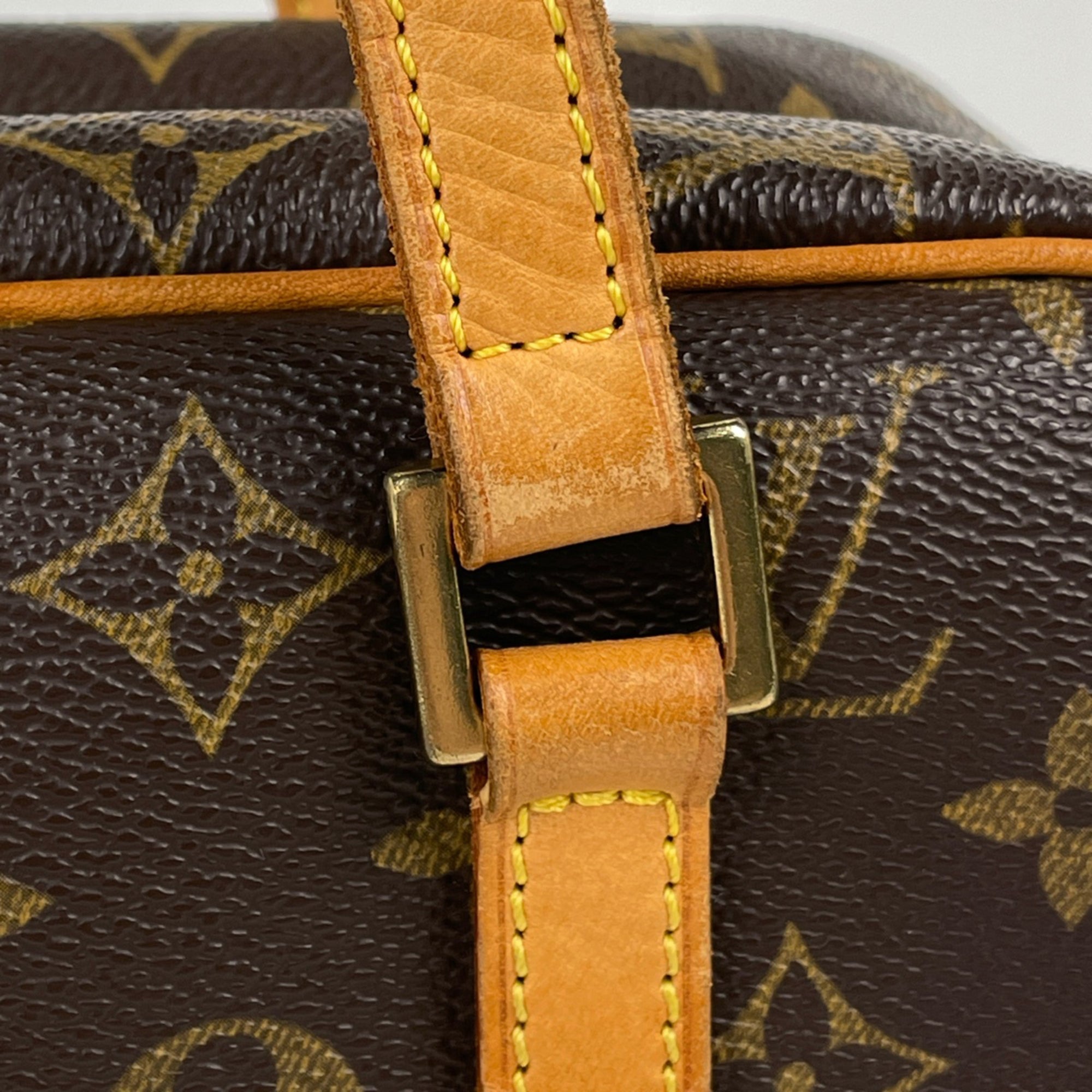 Louis Vuitton Brown Monogram Monogram Shoulder Bag (Pre-Owned)