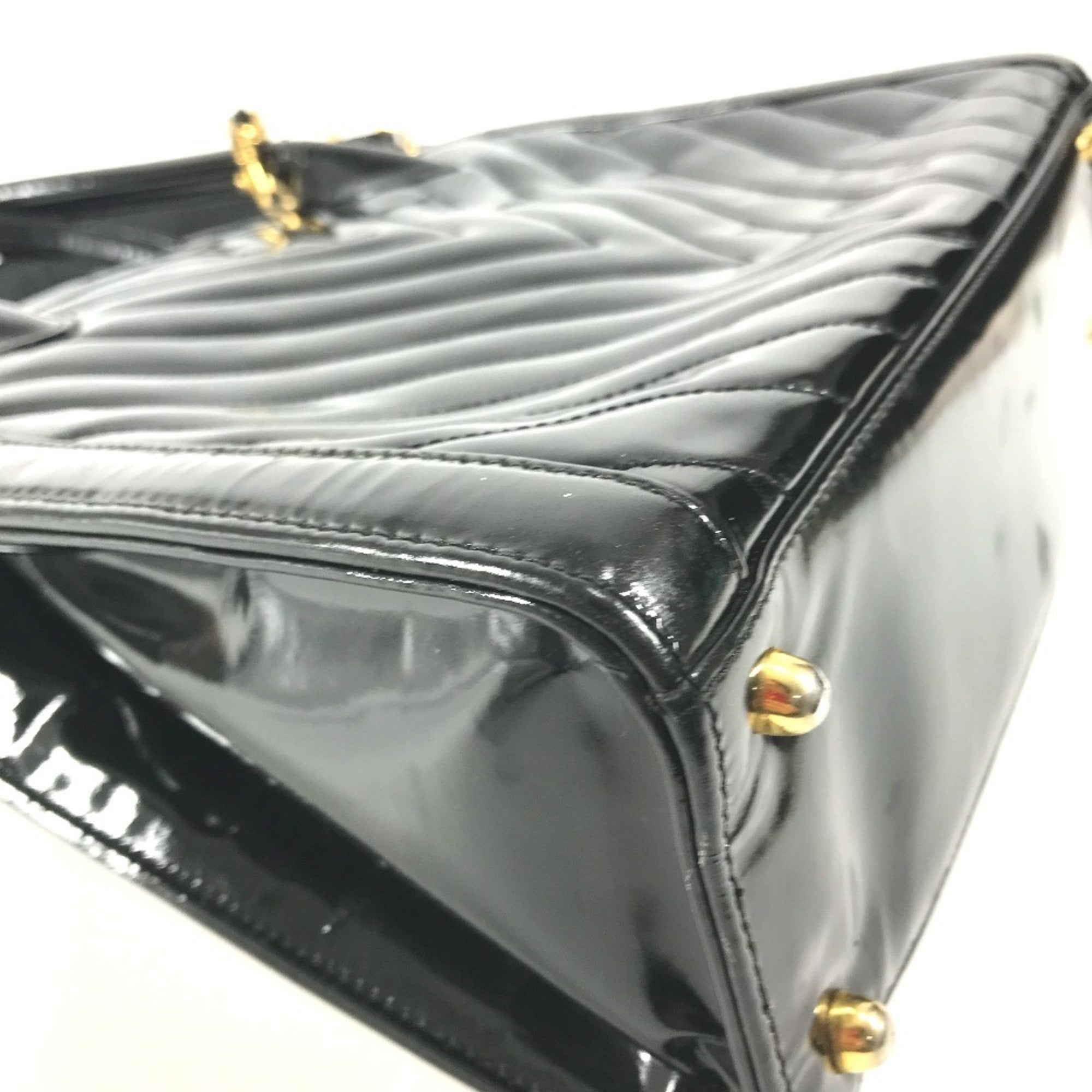 Chanel Black Gold Patent Leather Handbag Shoulder Bag Tote Bag (Pre-Owned)