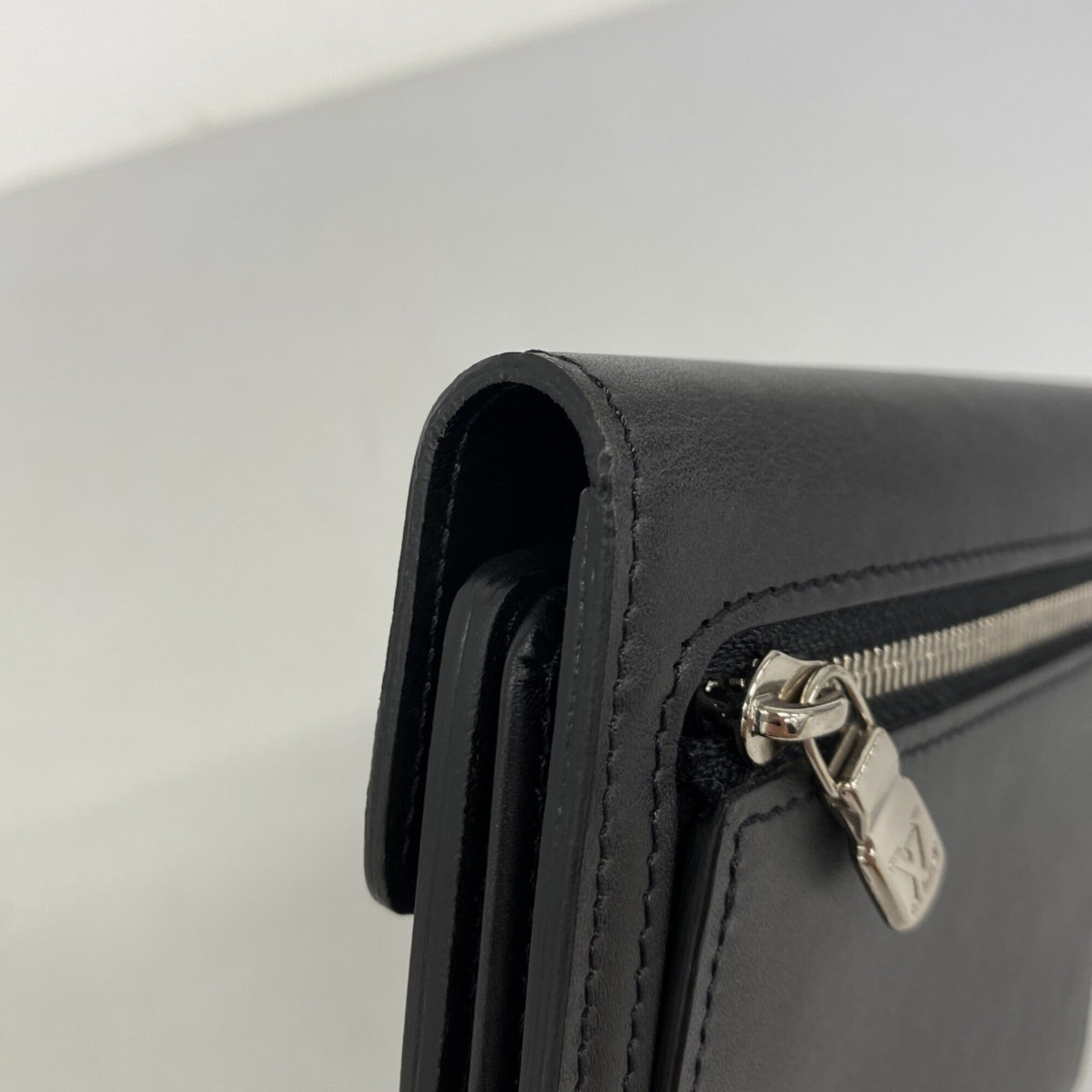 Louis Vuitton Noir Wallet (Tri-Fold) (Pre-Owned)