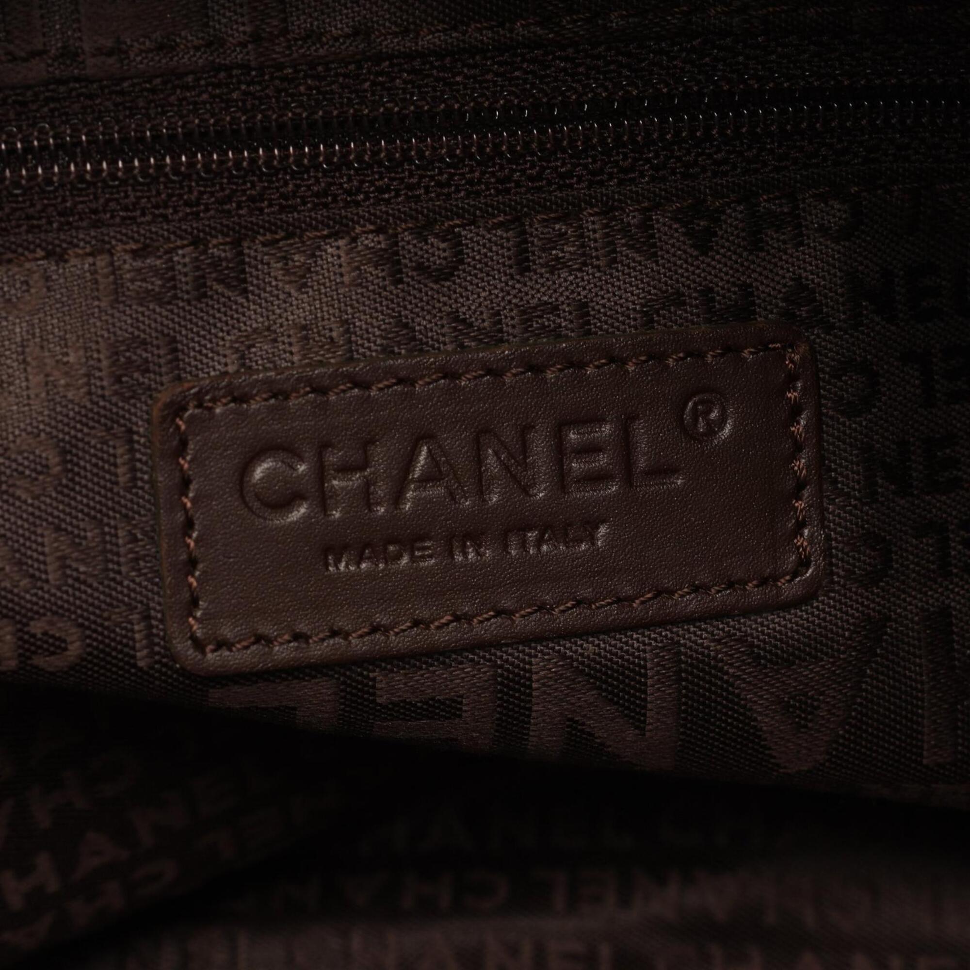 Chanel Brown Grained Calfskin Handbag Shoulder Bag (Pre-Owned)