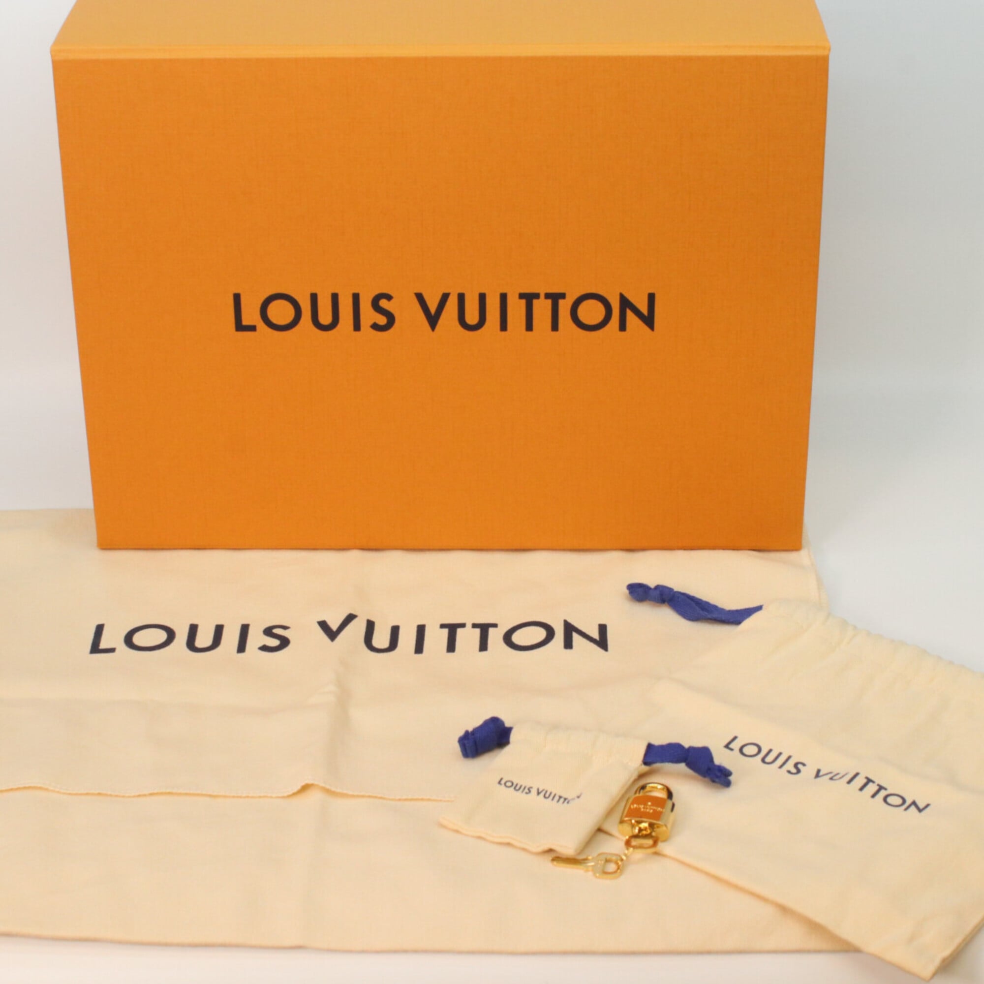 Louis Vuitton Monogram Brown Monogram Handbag (Pre-Owned)