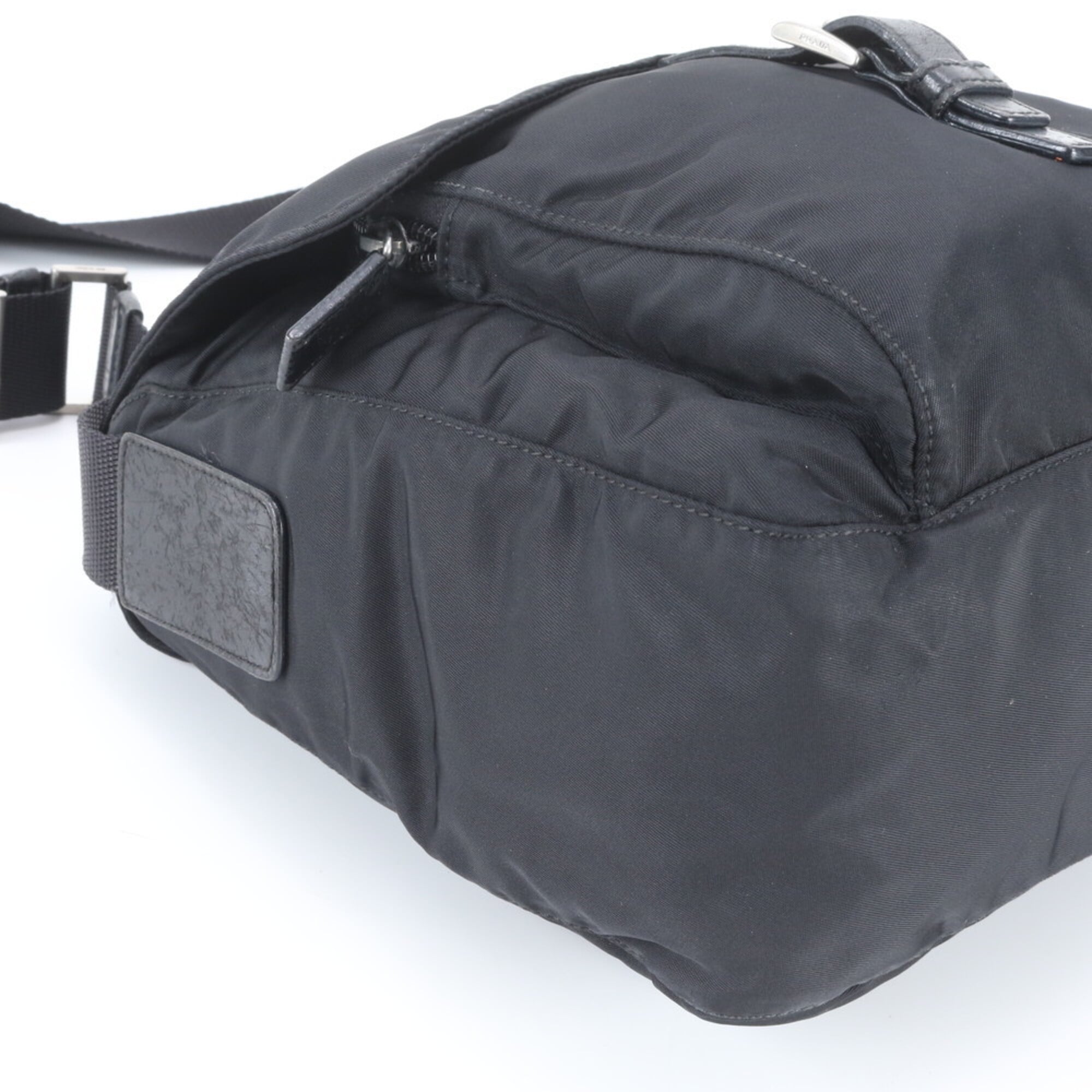 Prada Black Nylon Shoulder Bag (Pre-Owned)