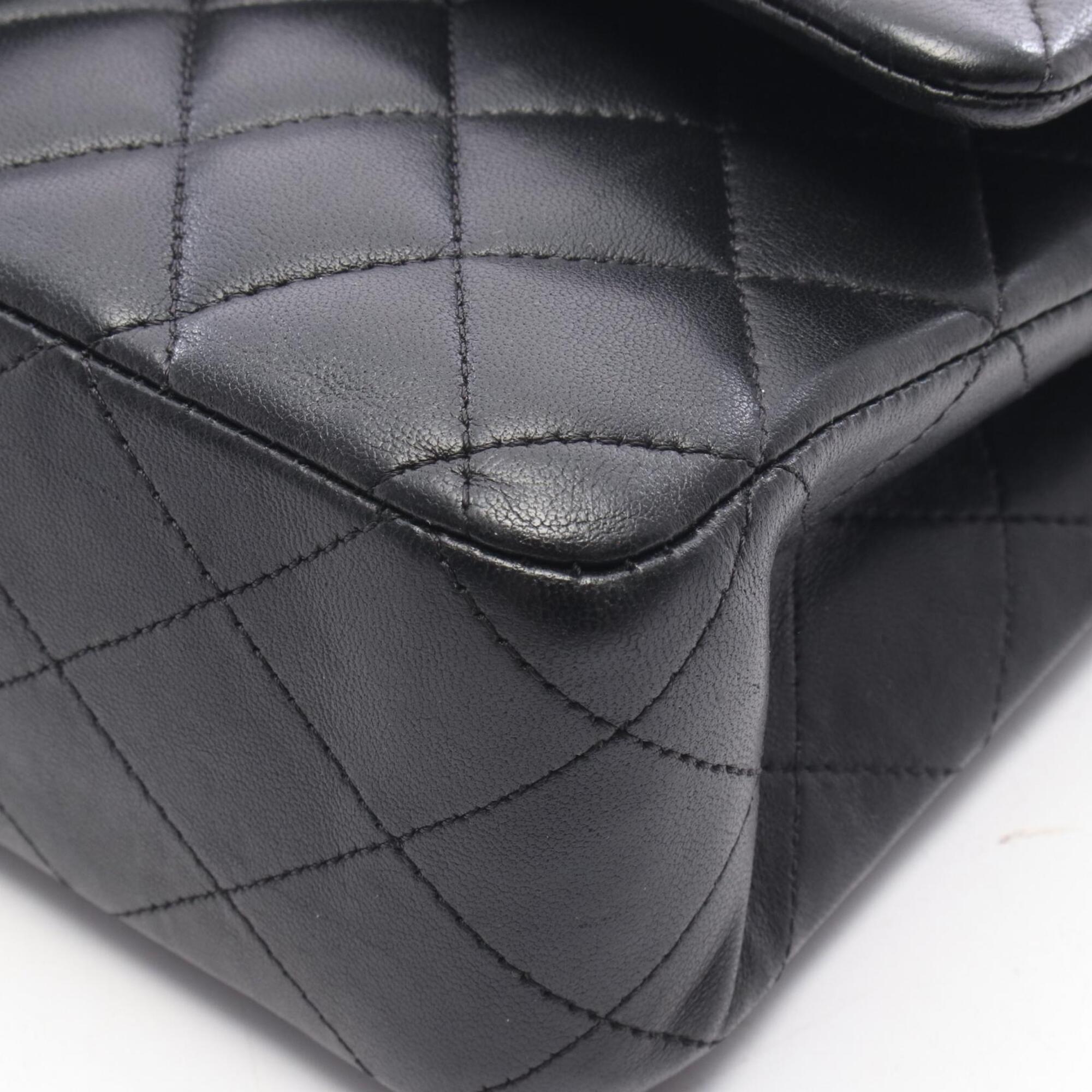 Chanel Black Leather Handbag Shoulder Bag (Pre-Owned)