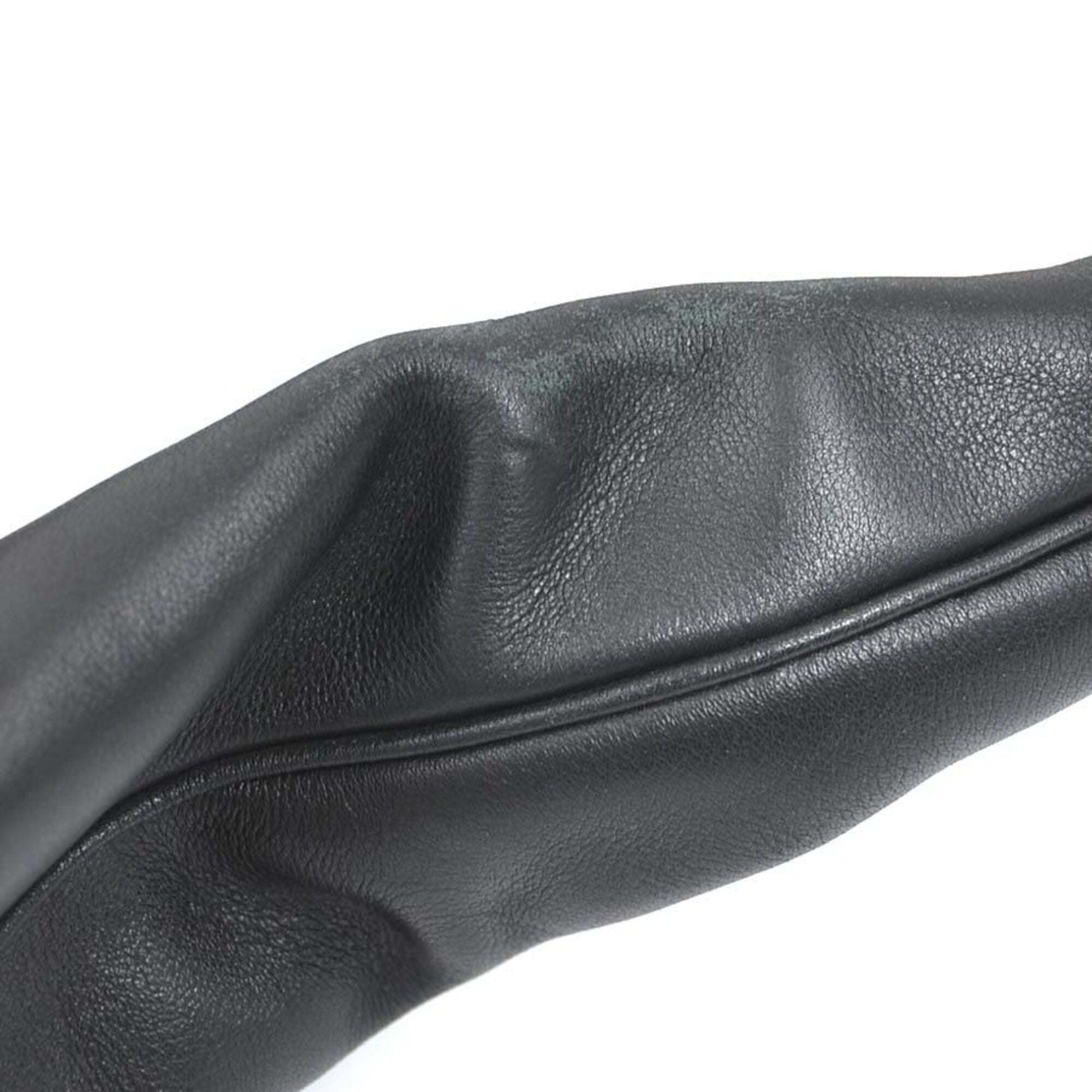 Bvlgari Black Leather Shoulder Bag (Pre-Owned)