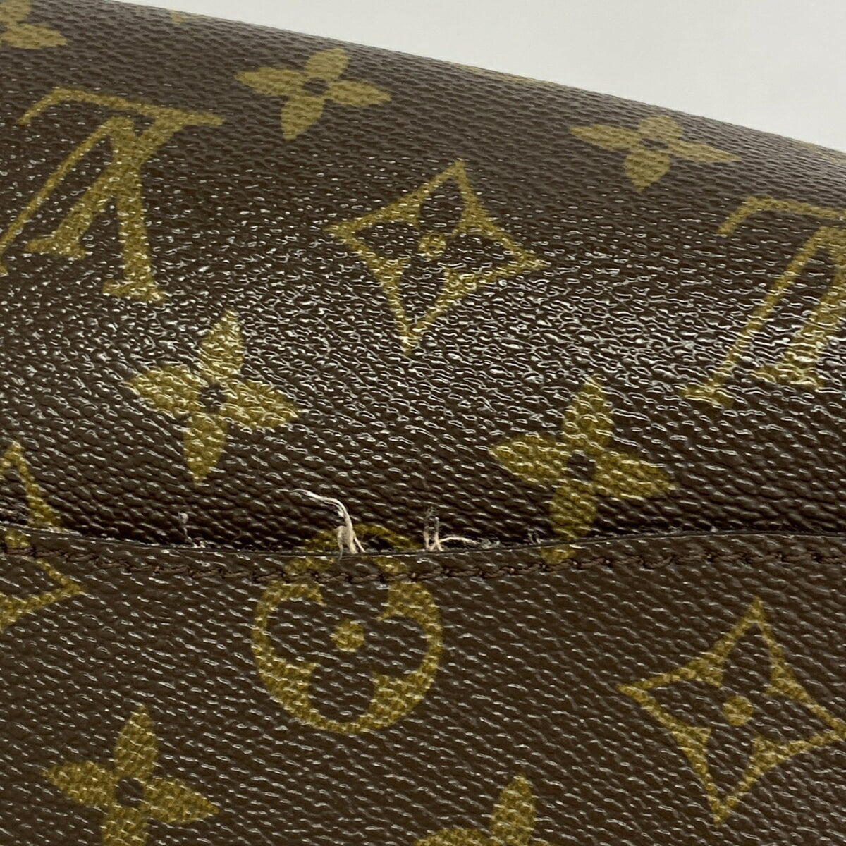 Louis Vuitton Brown Shoulder Bag (Pre-Owned)