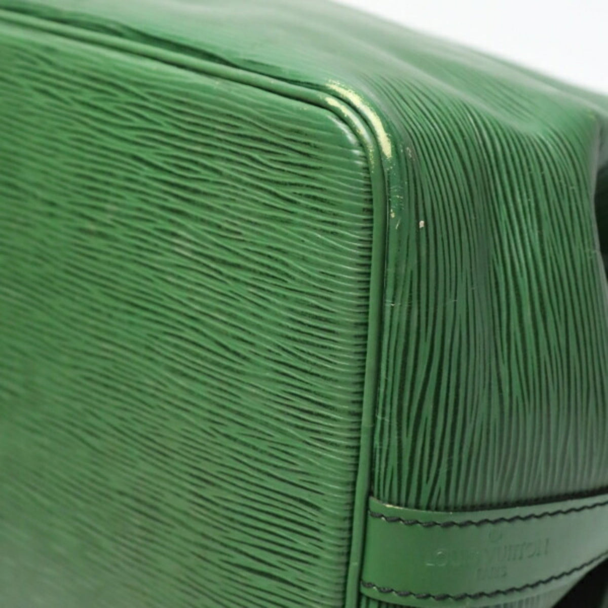 Louis Vuitton Borneo Green Epi Leather Shoulder Bag (Pre-Owned)