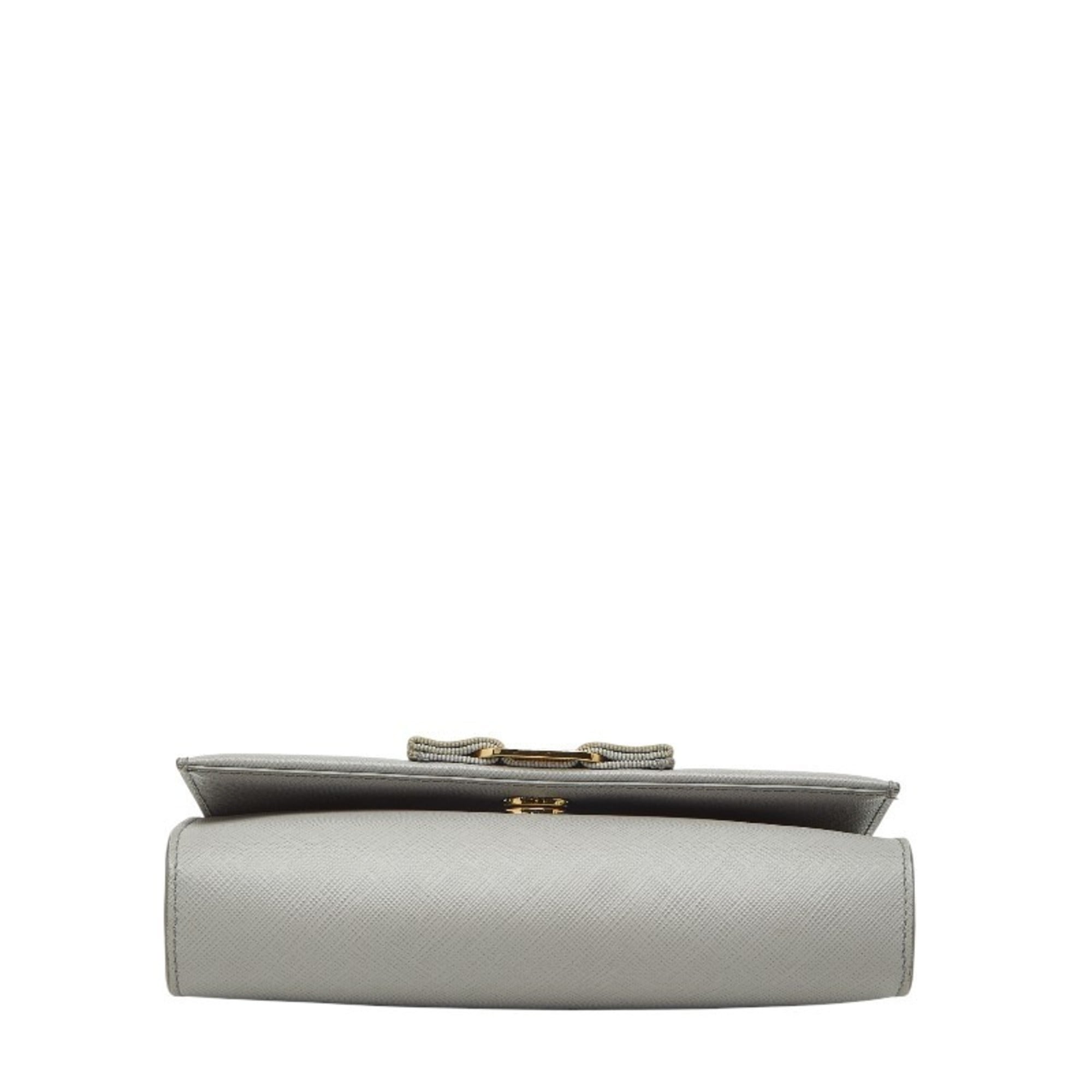 Salvatore Ferragamo Gray Leather Shoulder Bag (Pre-Owned)