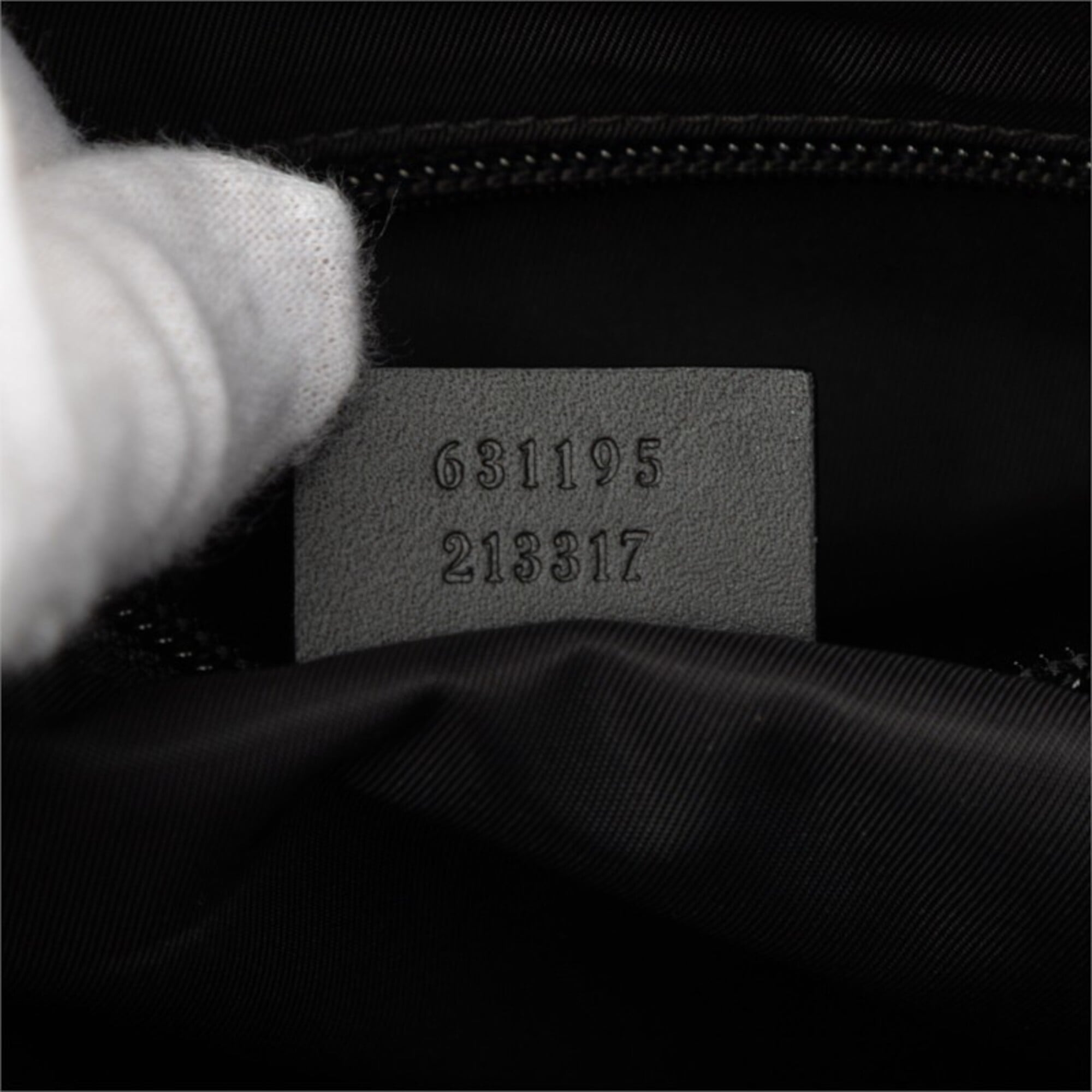 Gucci Black Canvas Leather Shoulder Bag (Pre-Owned)
