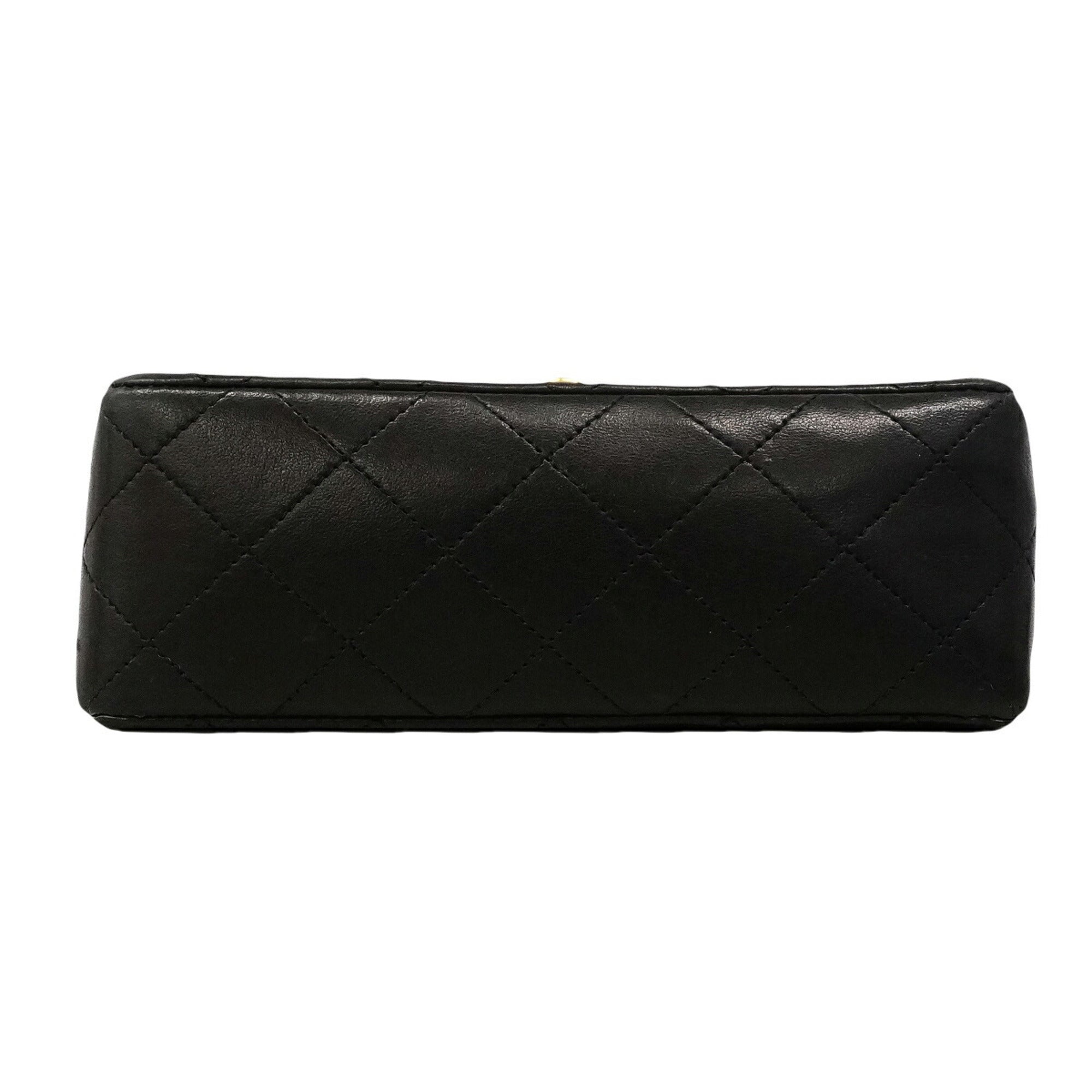 Chanel Black Leather Shoulder Bag (Pre-Owned)