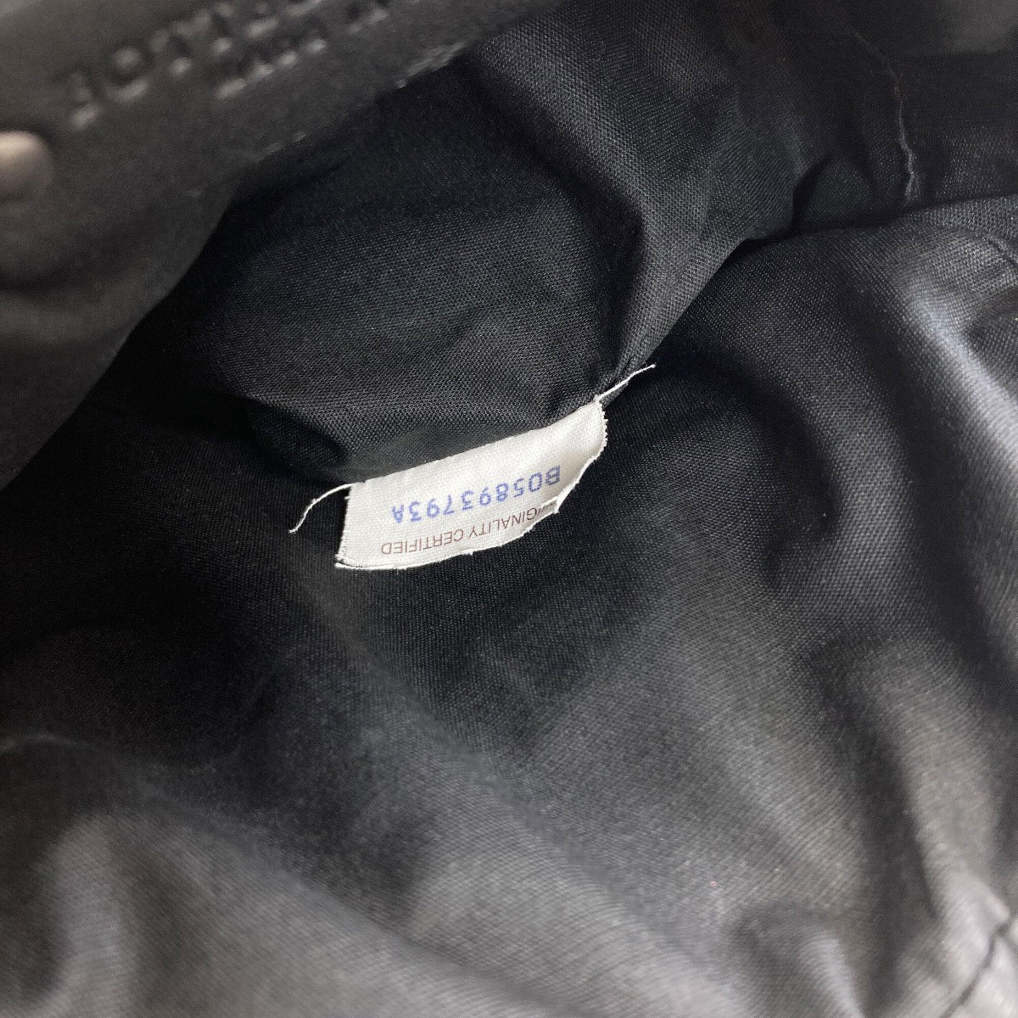 Bottega Veneta Black Leather Shoulder Bag (Pre-Owned)