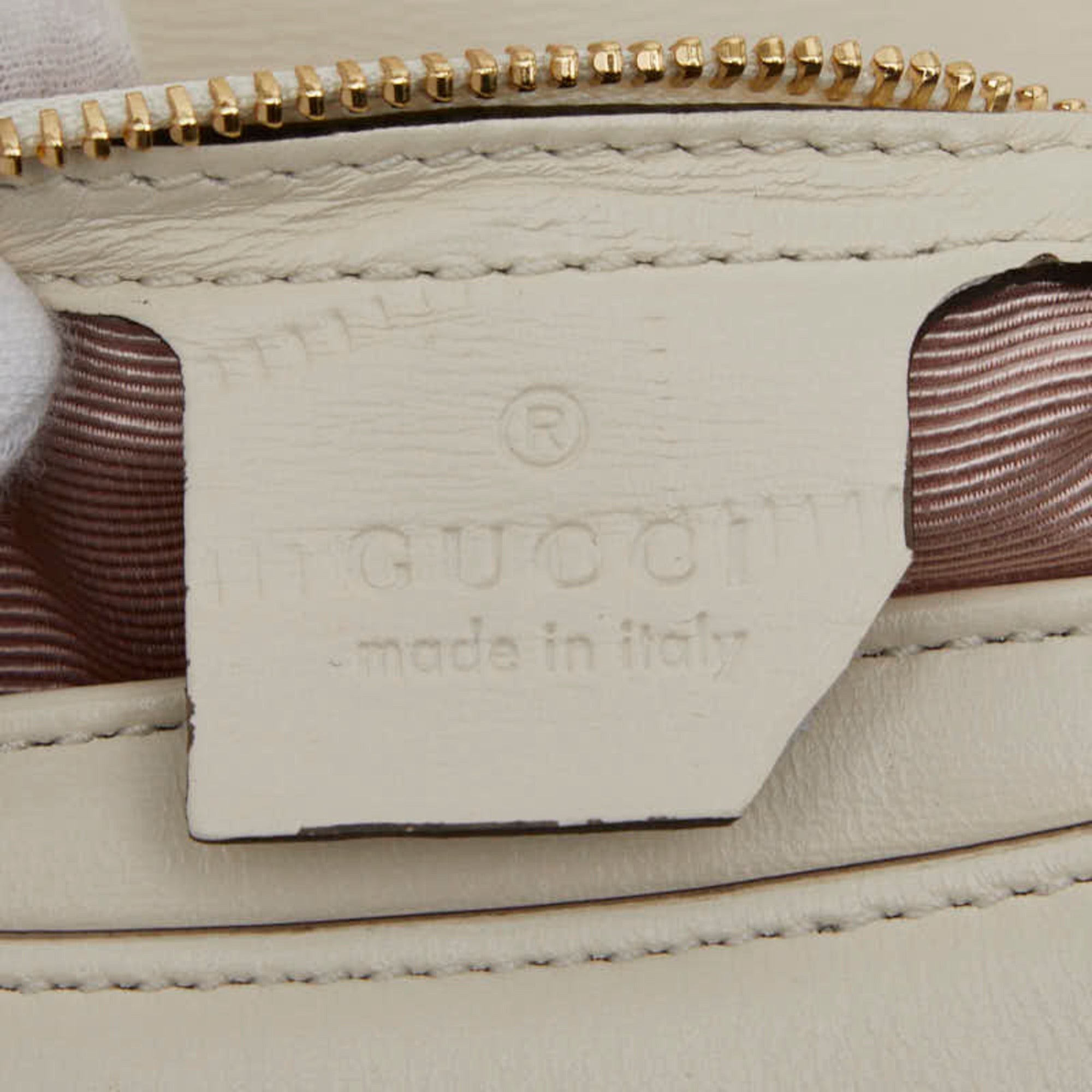 Gucci Black White Leather Shoulder Bag (Pre-Owned)