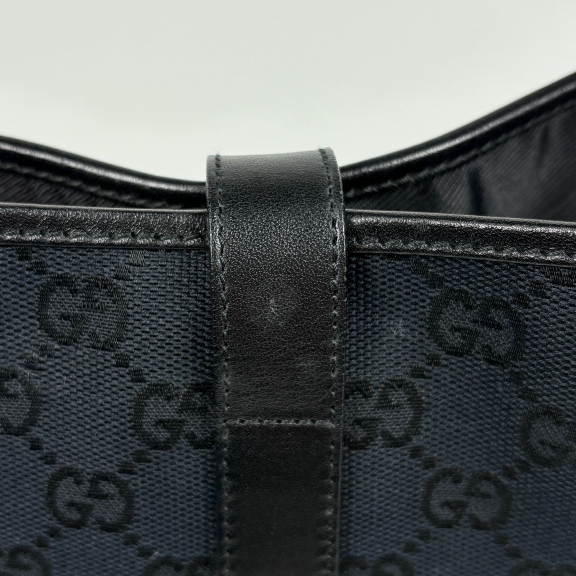 Gucci Black Gg Canvas Leather Shoulder Bag (Pre-Owned)