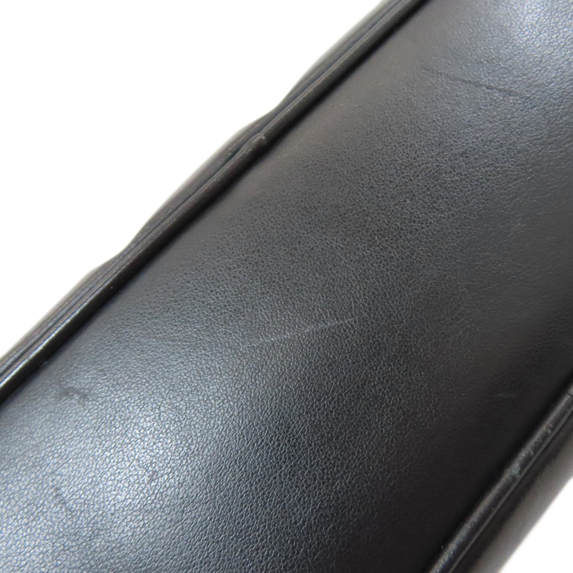Prada Black Leather Shoulder Bag (Pre-Owned)