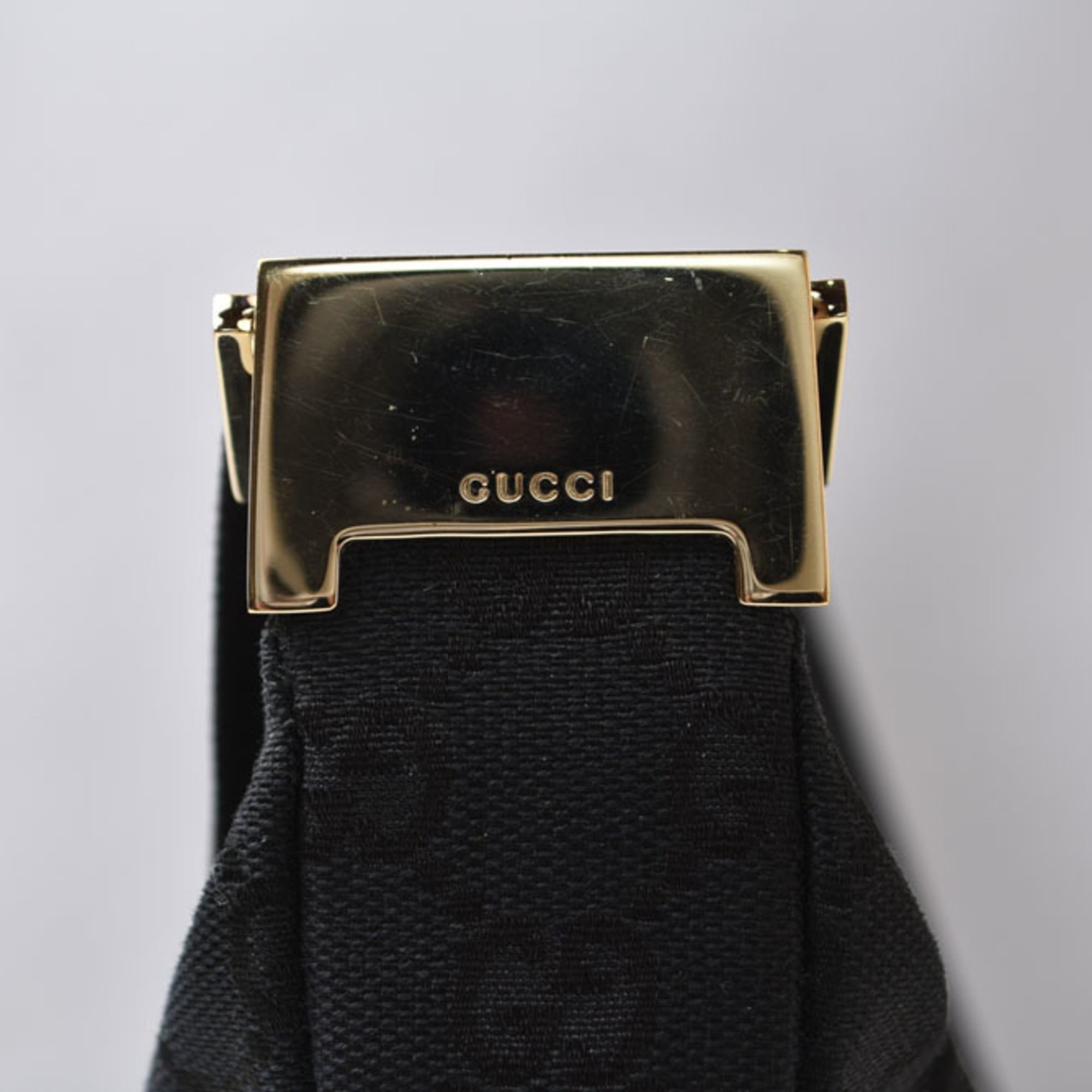 Gucci Black Gg Canvas Shoulder Bag (Pre-Owned)