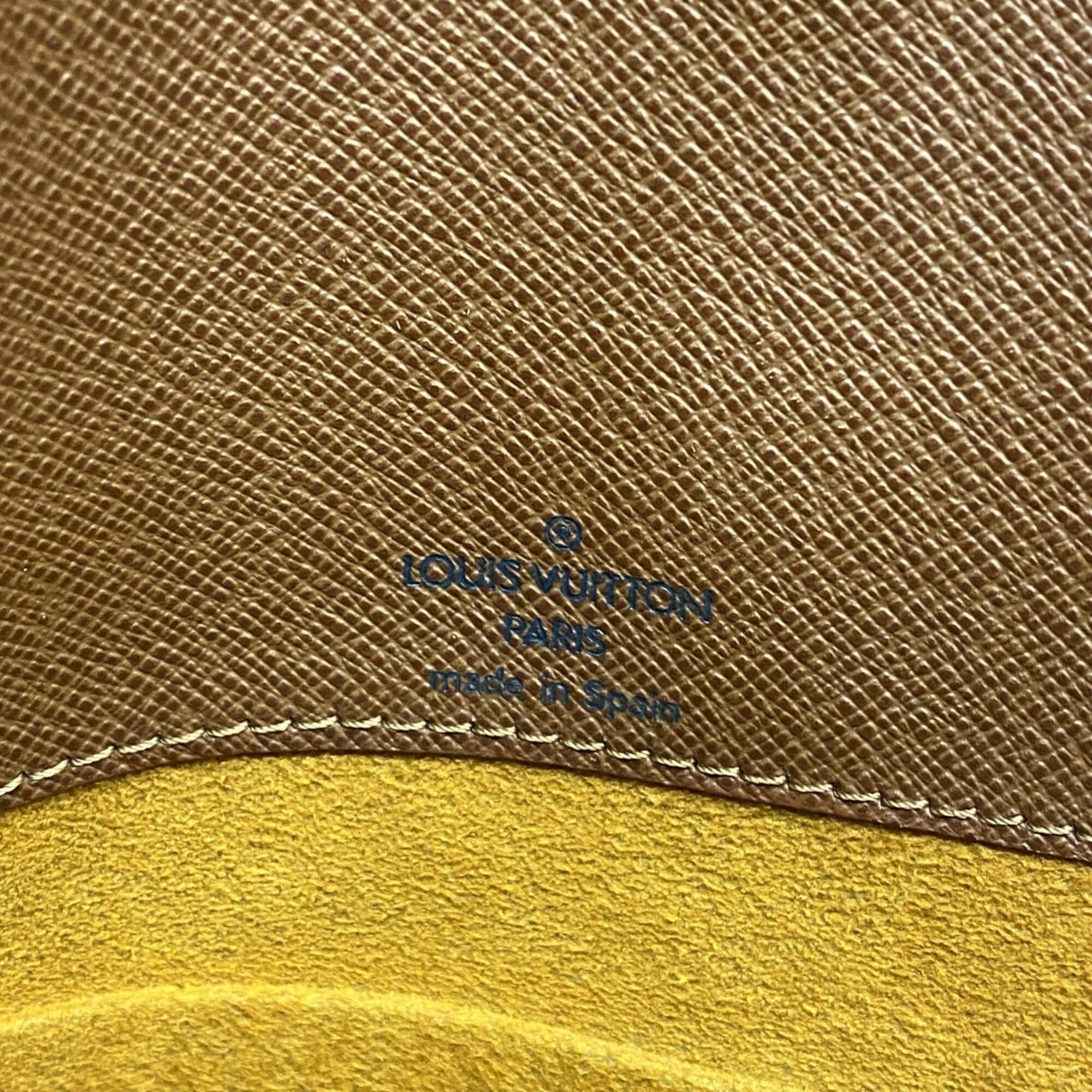 Louis Vuitton Brown Shoulder Bag (Pre-Owned)