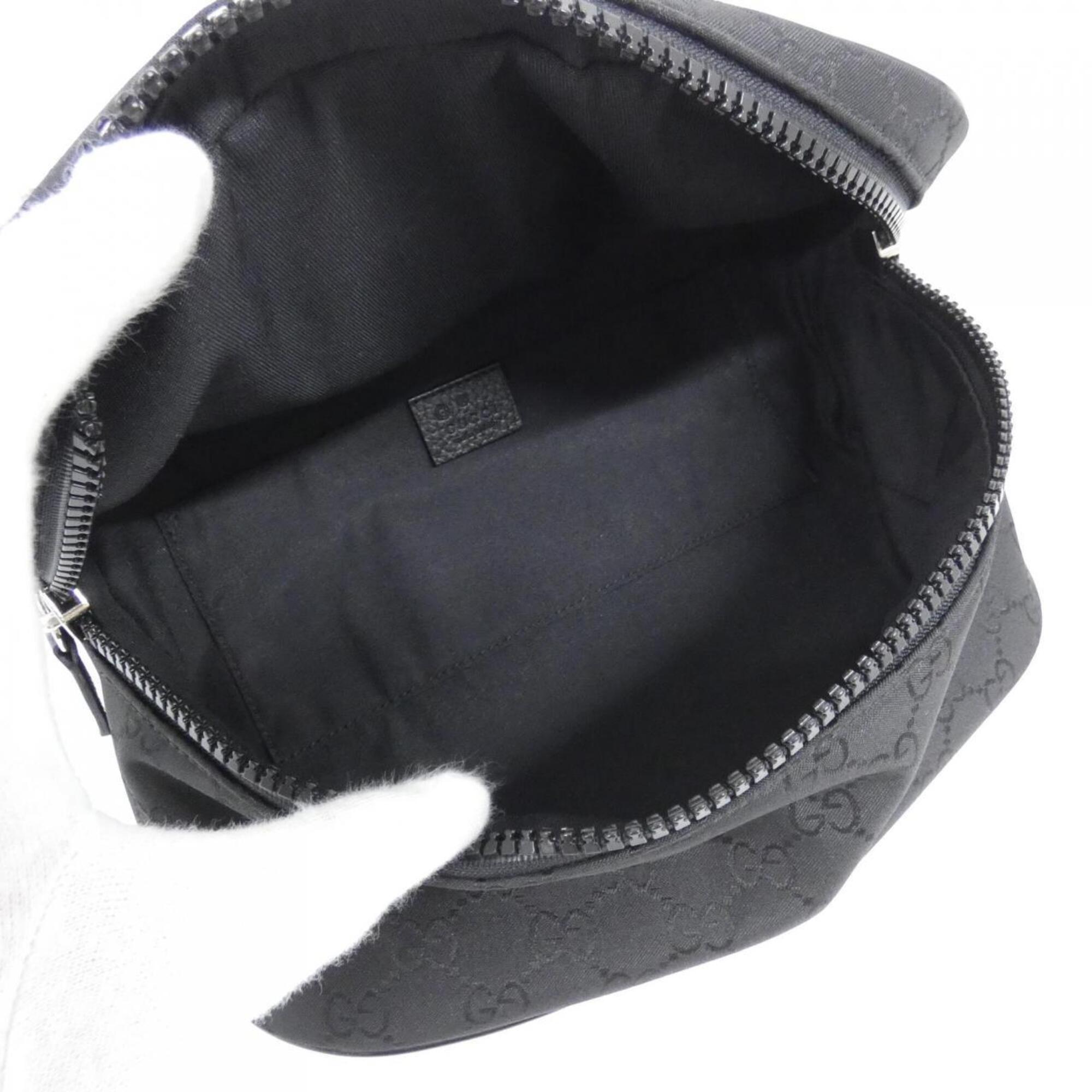 Gucci Black Nylon Shoulder Bag (Pre-Owned)
