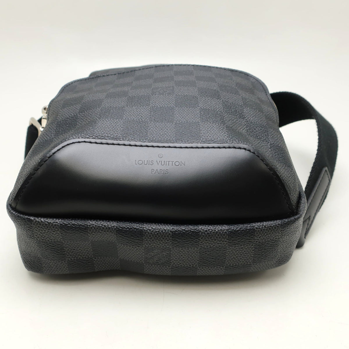 Louis Vuitton Damier Graphite Black Damier Canvas Sling Bag (Pre-Owned)