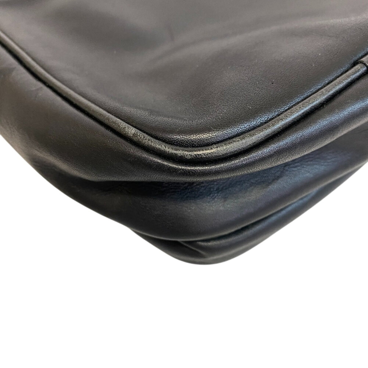Coach Black Leather Pochette Shoulder Bag (Pre-Owned)